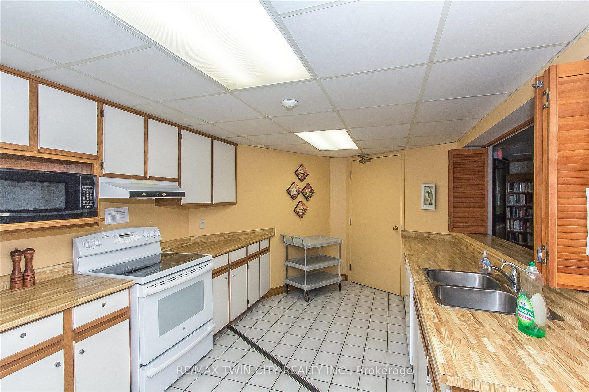 Photo 42 of Unit 702, 6 Willow Street, Waterloo — HOMEH