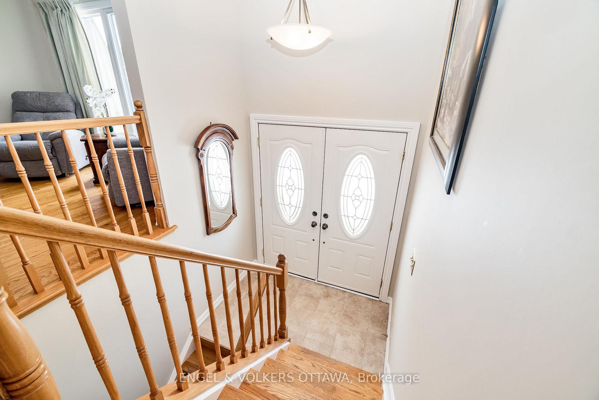 Photo 3 of 3377 Chilliwack Way, Ottawa, Sawmill Creek/Timbermill — HOMEH