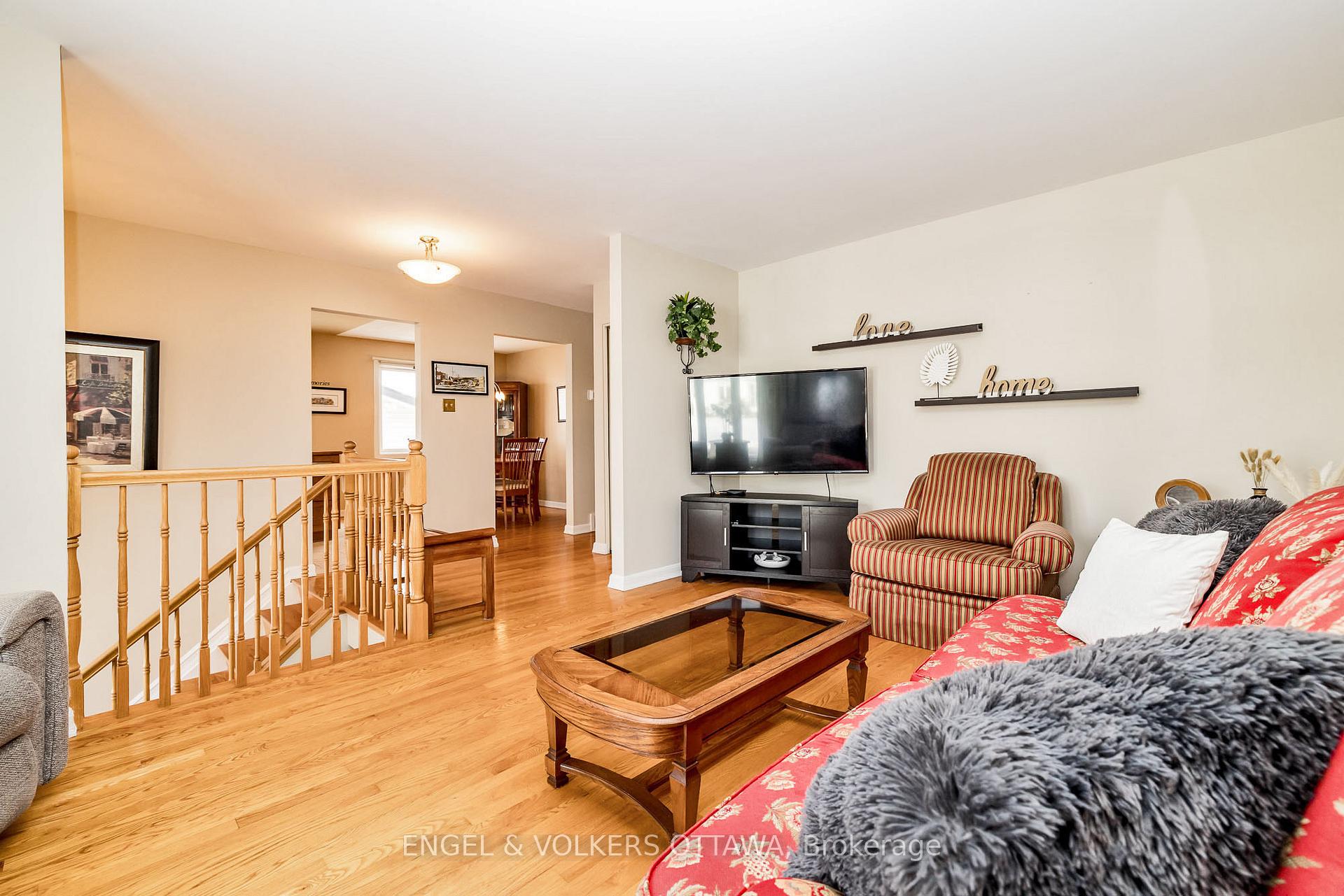 Photo 7 of 3377 Chilliwack Way, Ottawa, Sawmill Creek/Timbermill — HOMEH