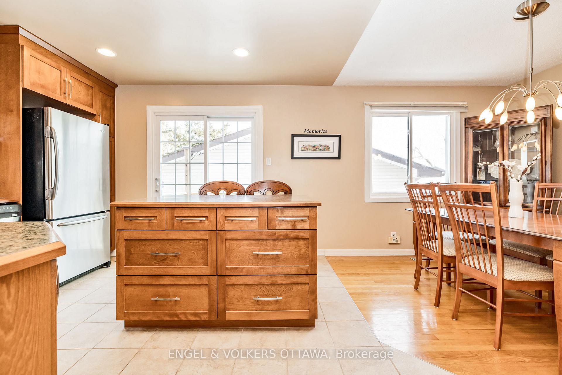 Photo 8 of 3377 Chilliwack Way, Ottawa, Sawmill Creek/Timbermill — HOMEH