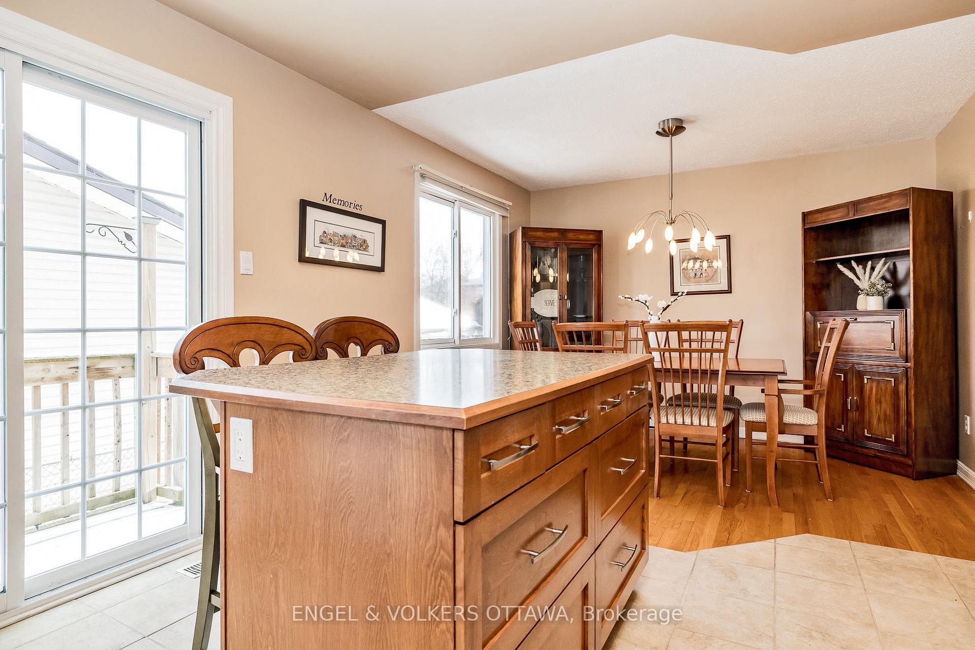 Photo 11 of 3377 Chilliwack Way, Ottawa, Sawmill Creek/Timbermill — HOMEH