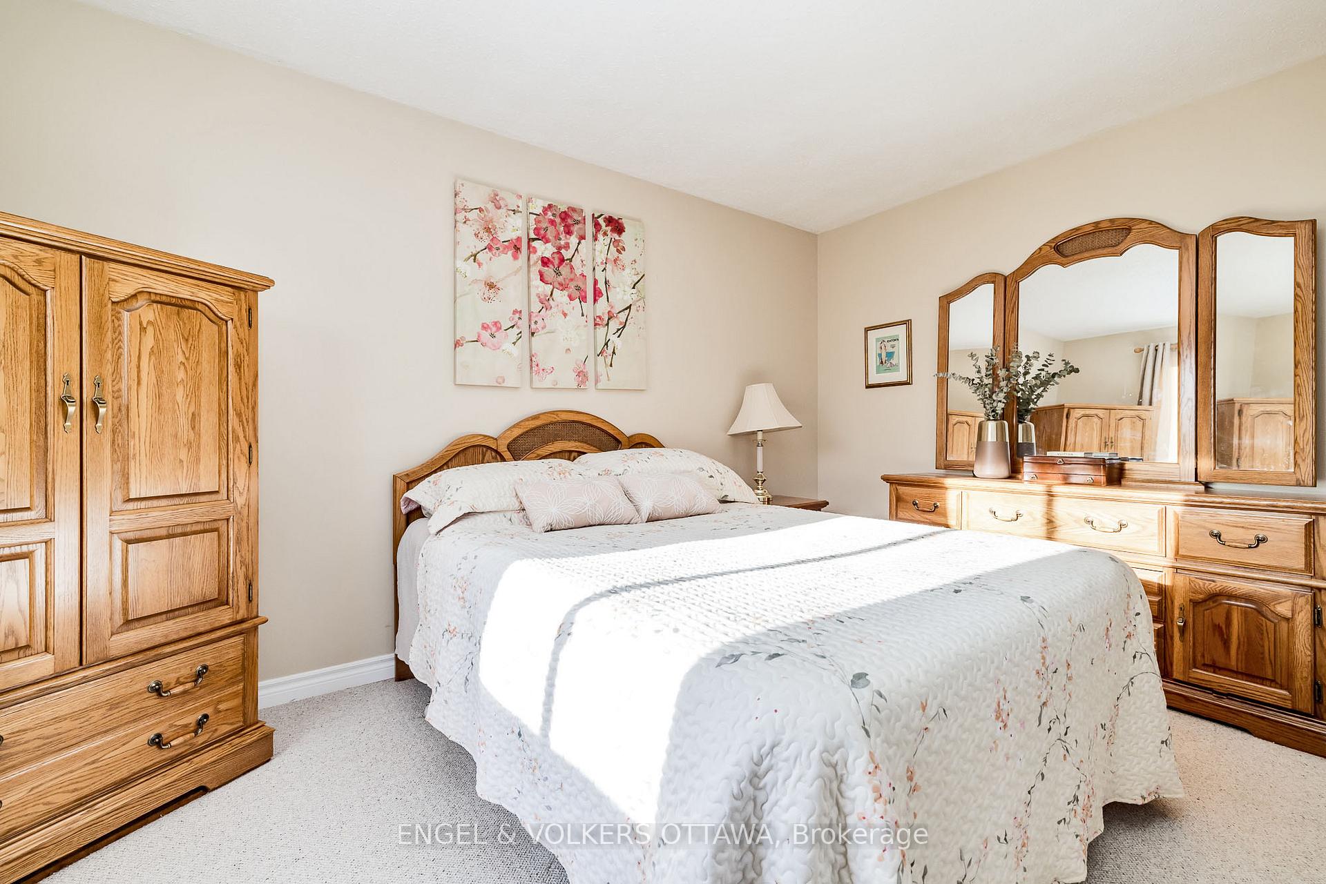 Photo 14 of 3377 Chilliwack Way, Ottawa, Sawmill Creek/Timbermill — HOMEH