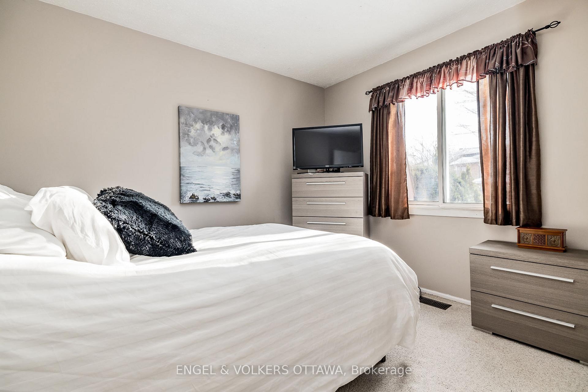 Photo 17 of 3377 Chilliwack Way, Ottawa, Sawmill Creek/Timbermill — HOMEH