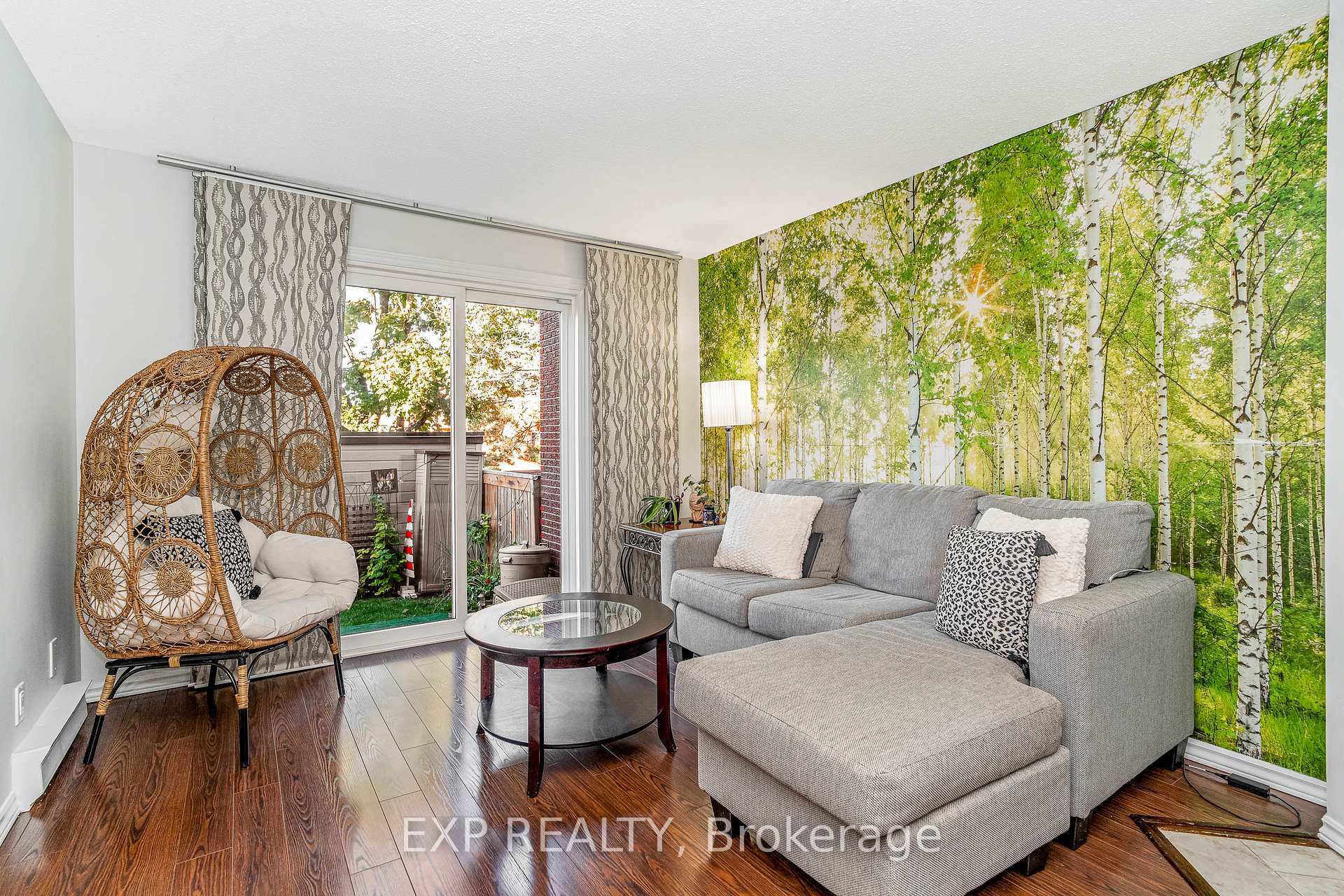 Photo 8 of Unit 104, 1820 Marsala Crescent, Ottawa, Fallingbrook/Pineridge — HOMEH