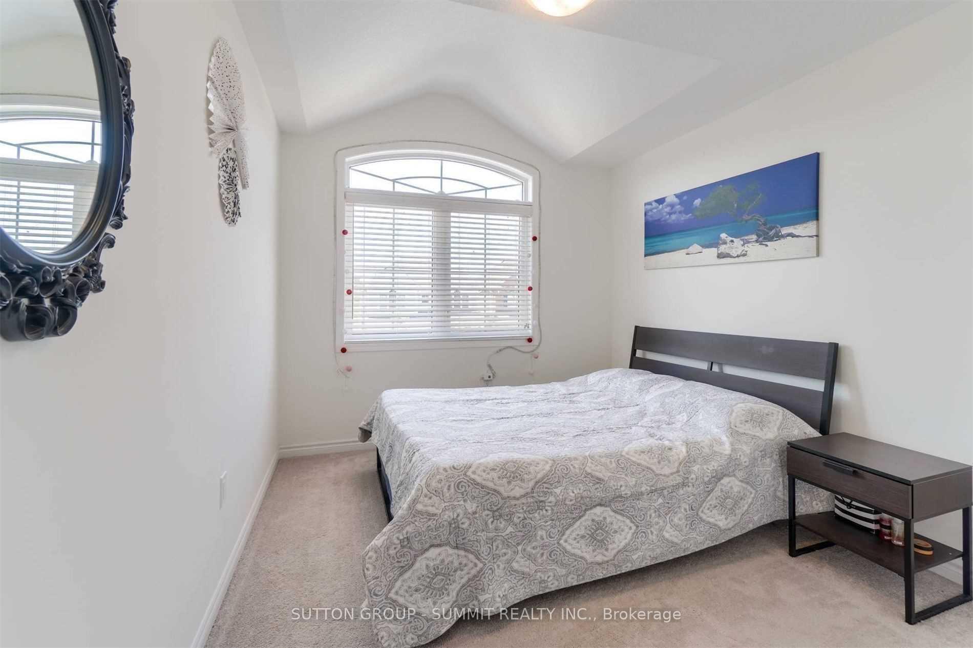Photo 8 of 68 Wannamaker Crescent, Cambridge, Hagey — HOMEH