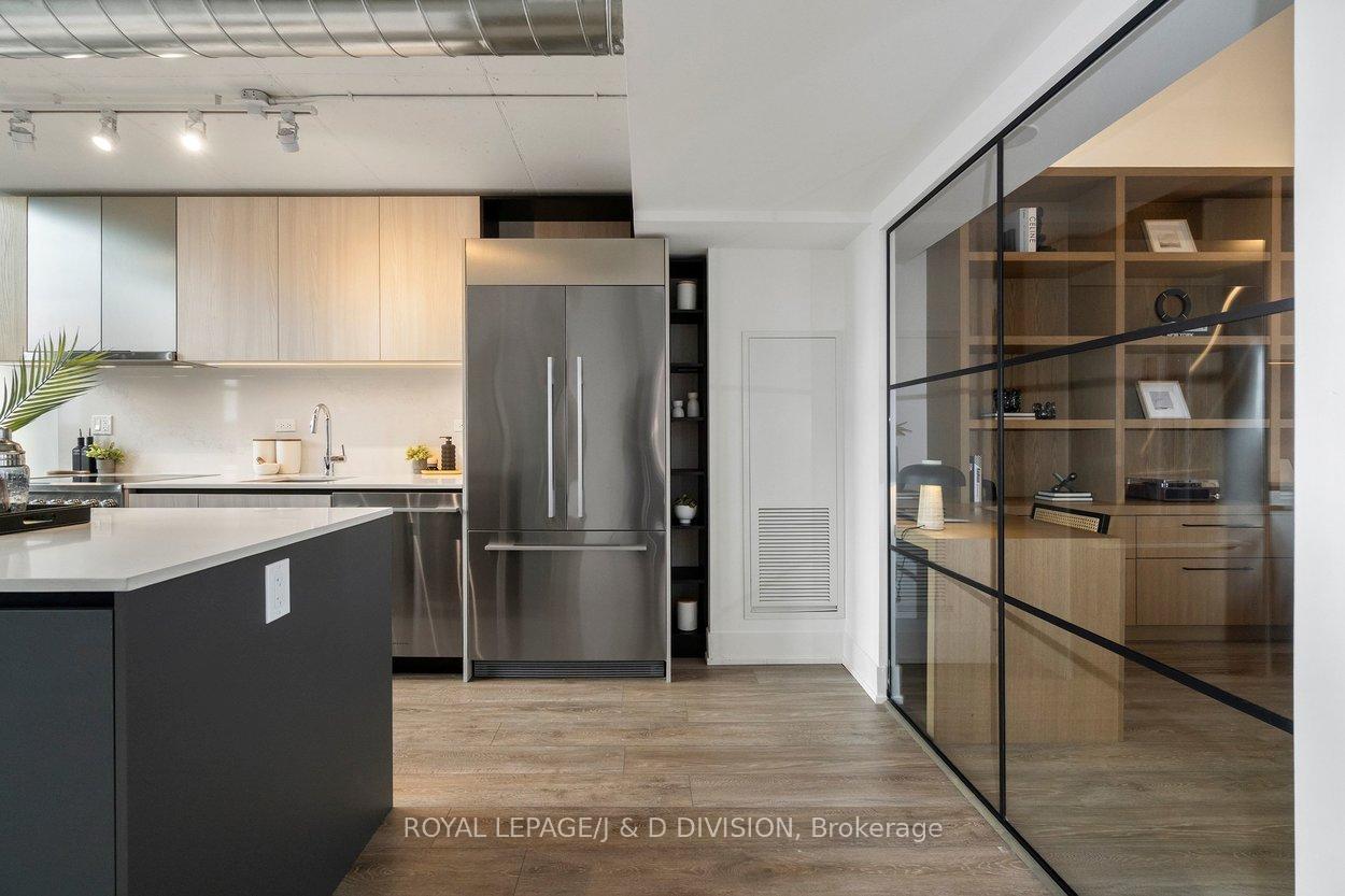 Photo 7 of Unit 409, 150 Logan Avenue, Toronto, South Riverdale — HOMEH