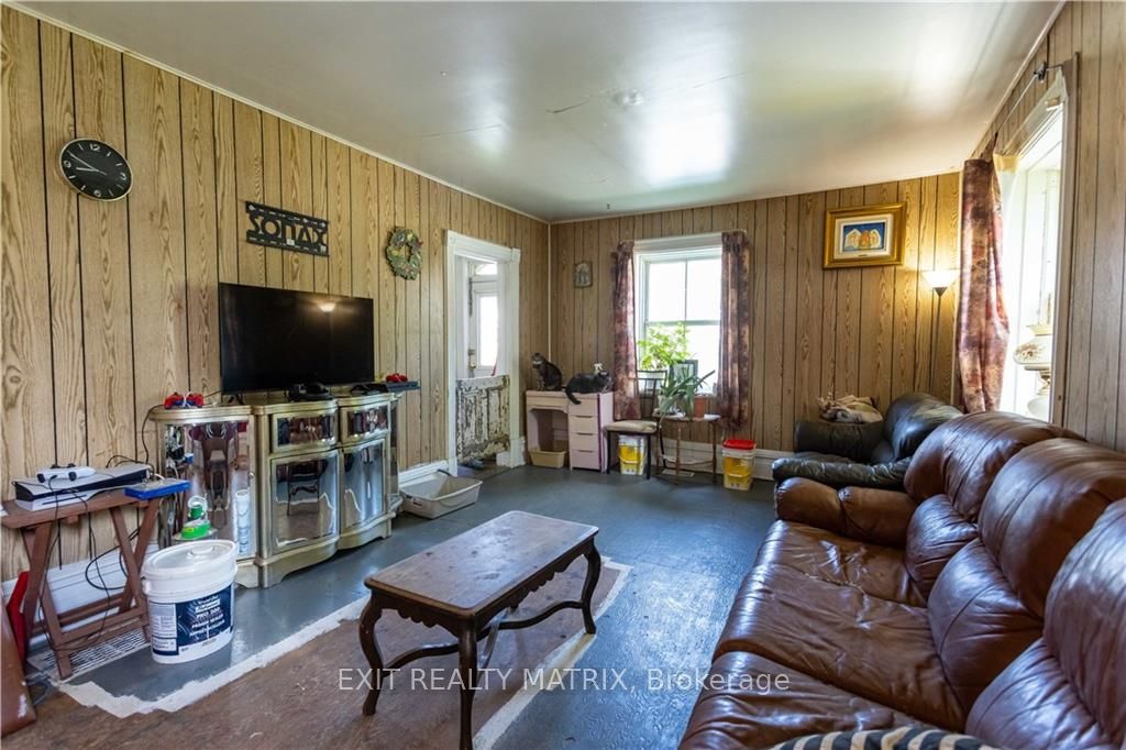 Photo 6 of 81 High Street, Champlain, Vankleek Hill — HOMEH