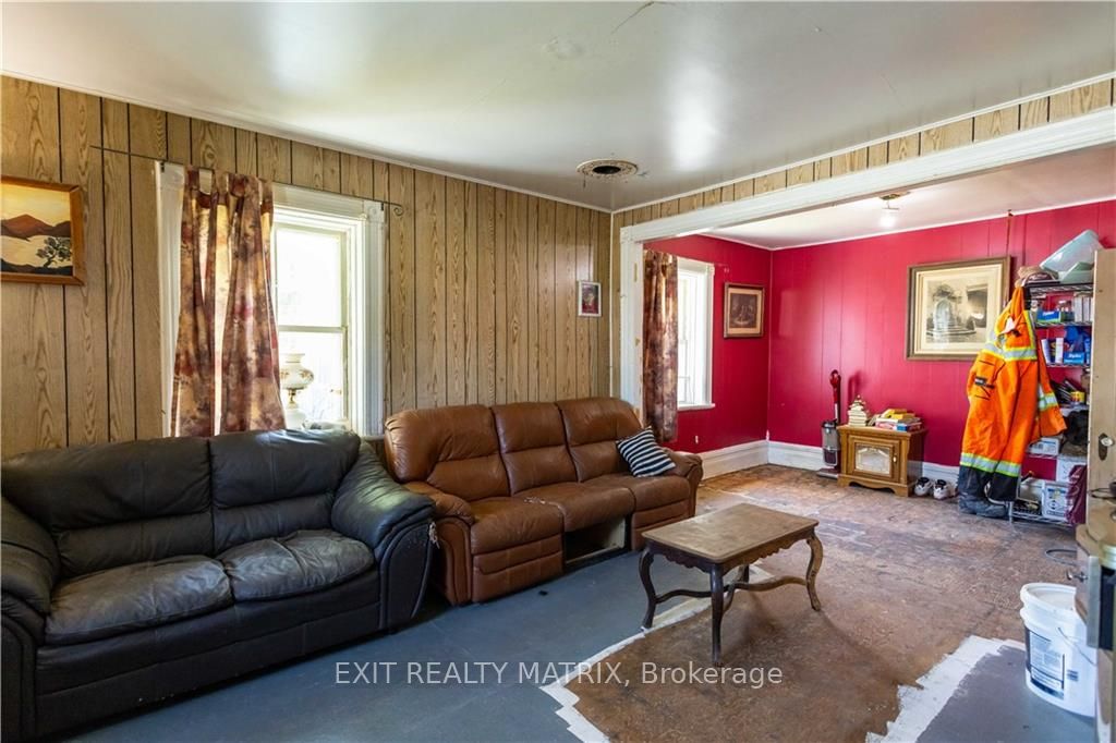 Photo 7 of 81 High Street, Champlain, Vankleek Hill — HOMEH