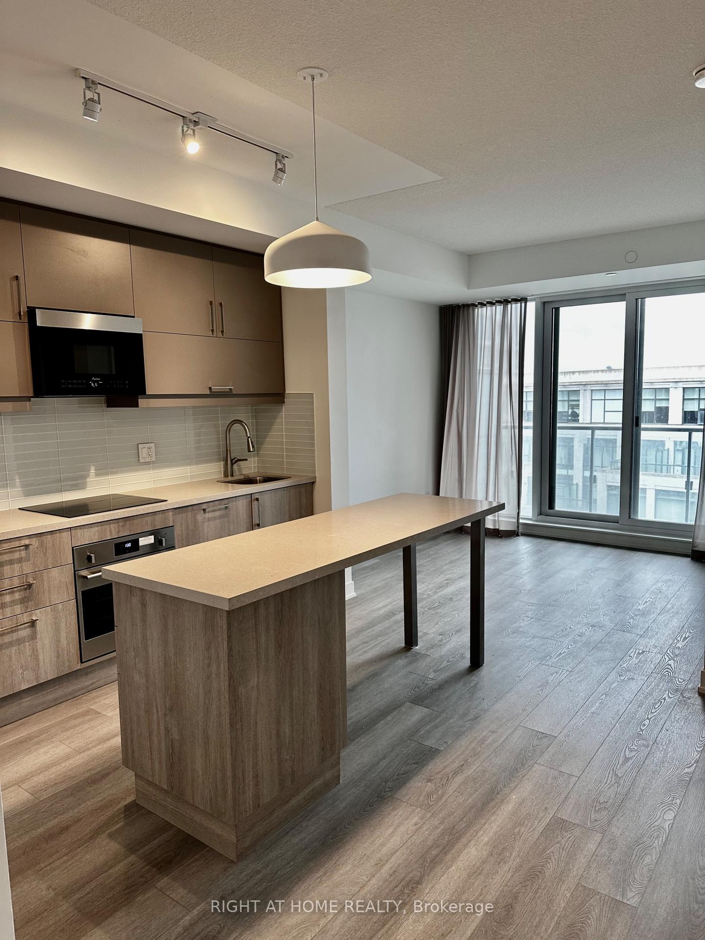 Photo 8 of Unit 1326, 8119 Birchmount Road, Markham, Unionville — HOMEH