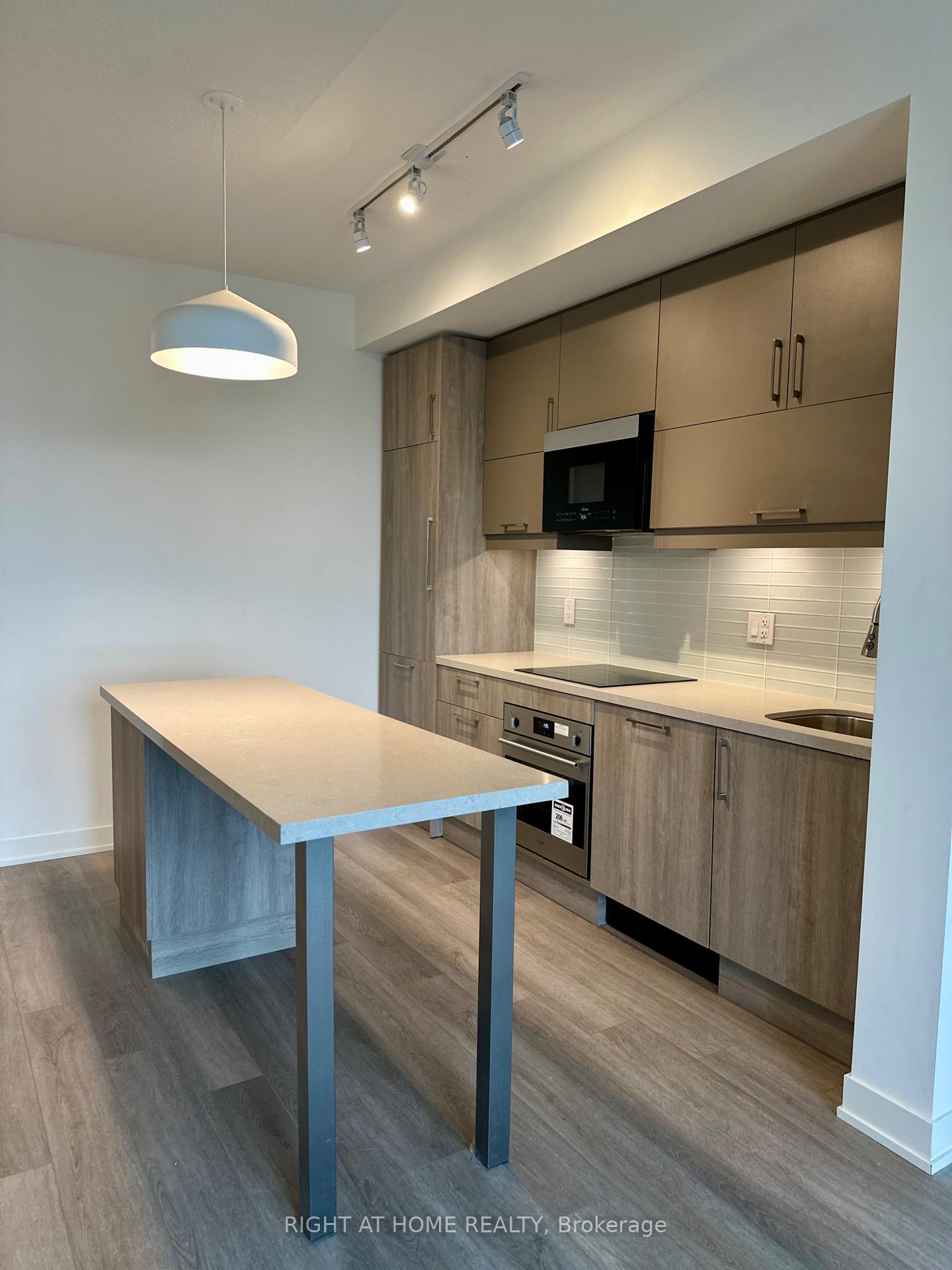 Photo 11 of Unit 1326, 8119 Birchmount Road, Markham, Unionville — HOMEH