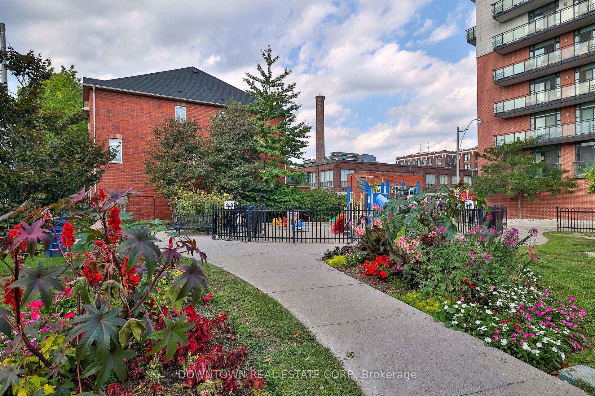 Photo 28 of Unit 404, 53 Colgate Avenue, Toronto, South Riverdale — HOMEH