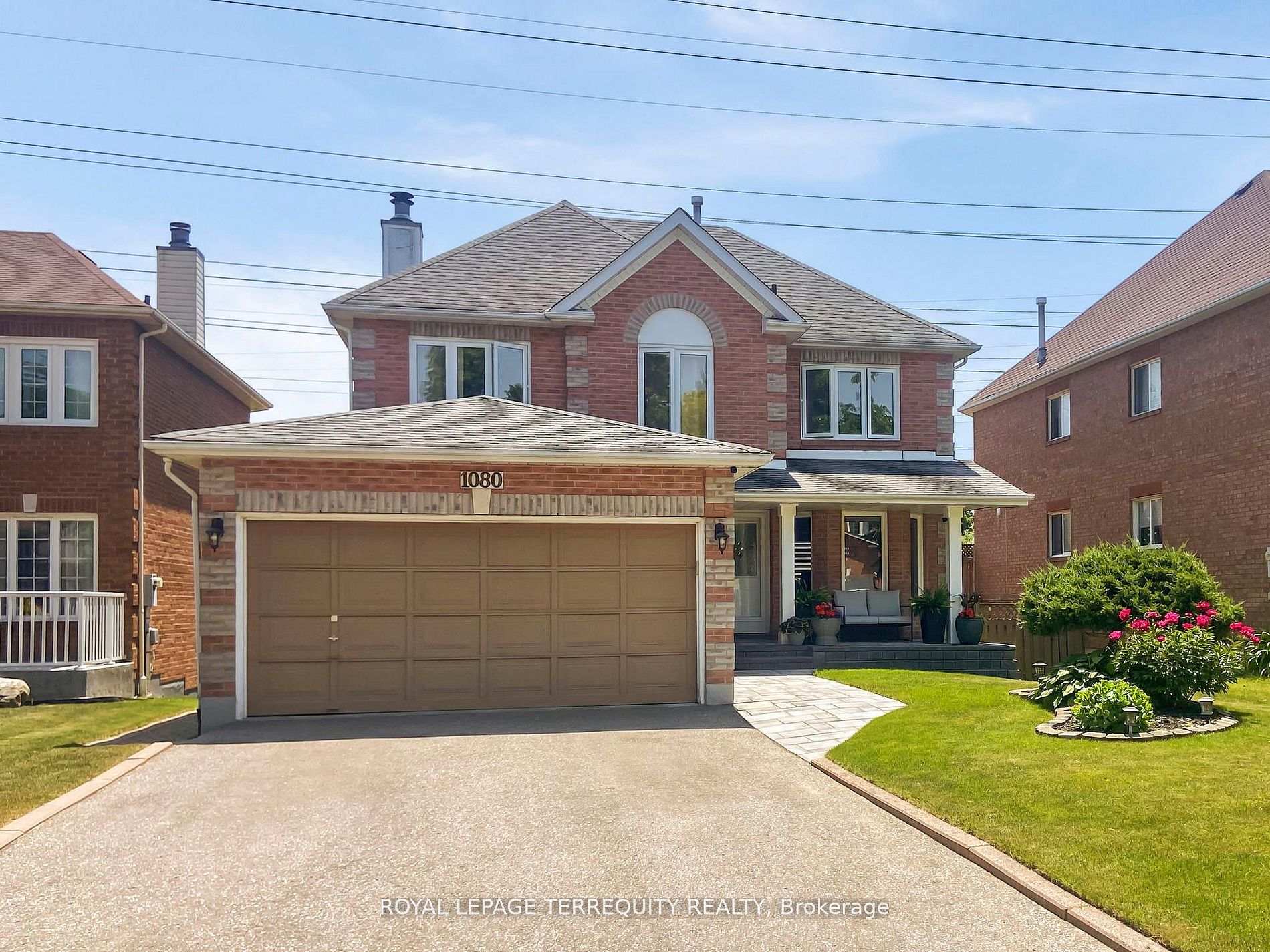 Photo 2 of 1080 Wildrose Crescent, Pickering, Liverpool — HOMEH