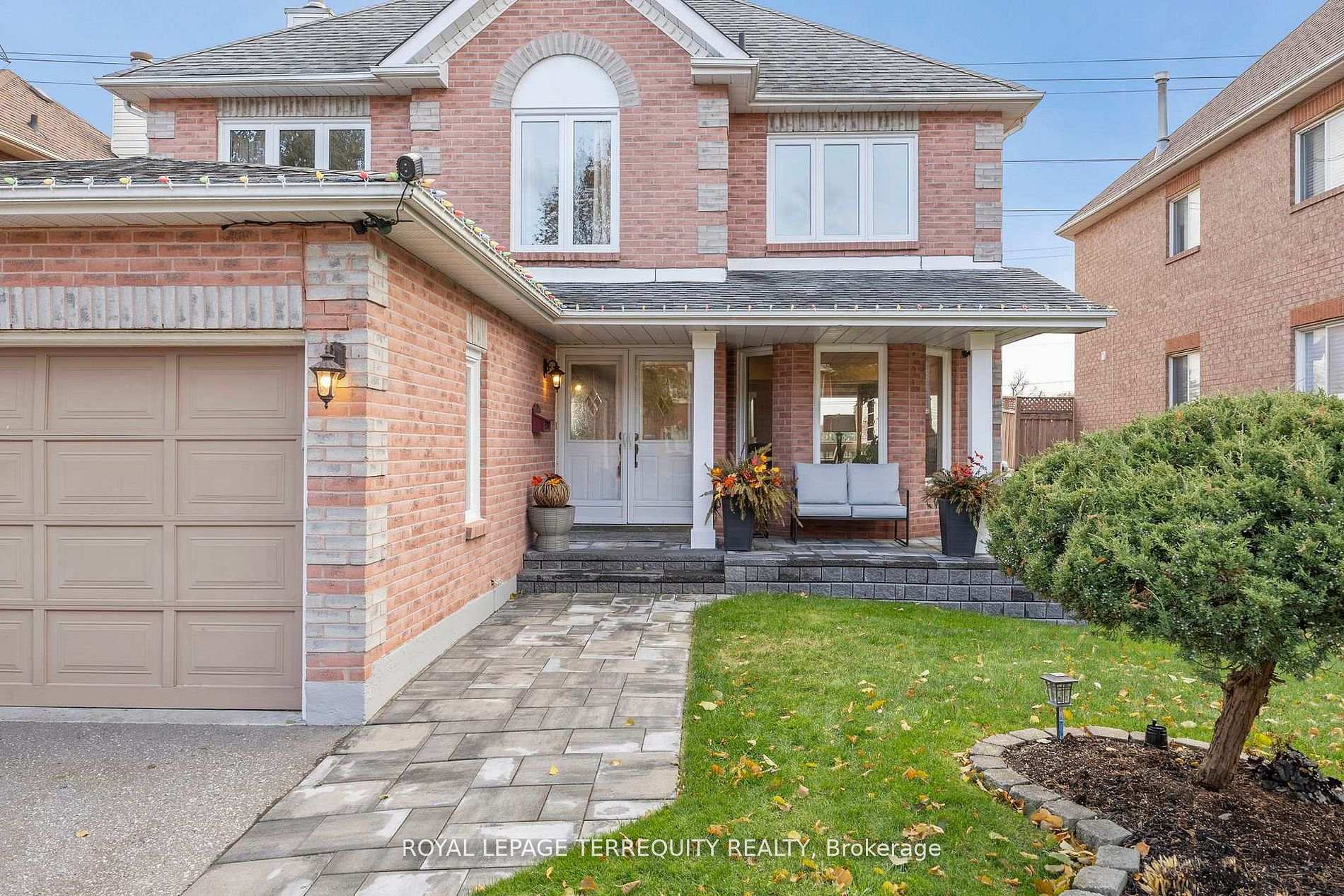 Photo 8 of 1080 Wildrose Crescent, Pickering, Liverpool — HOMEH