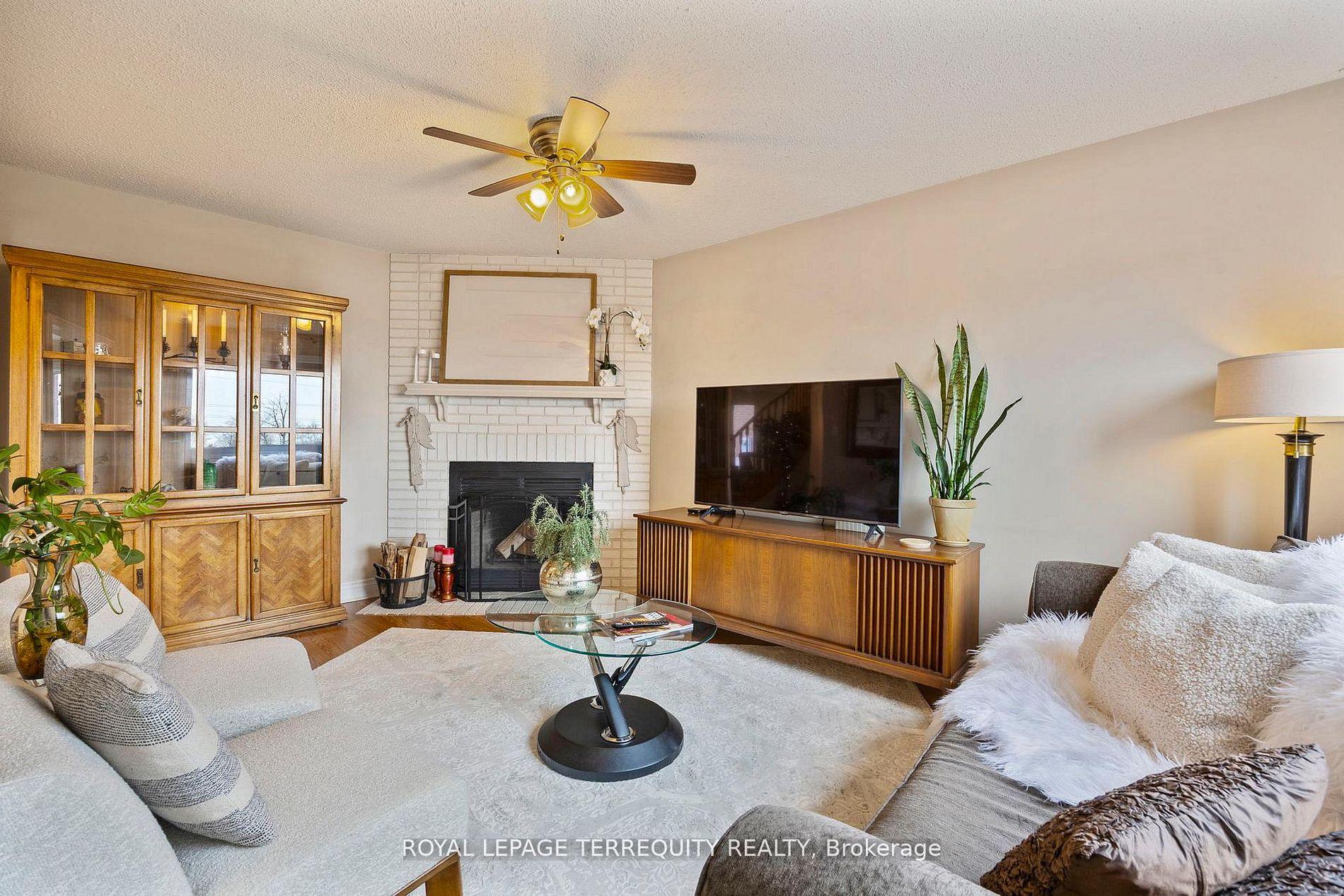 Photo 30 of 1080 Wildrose Crescent, Pickering, Liverpool — HOMEH