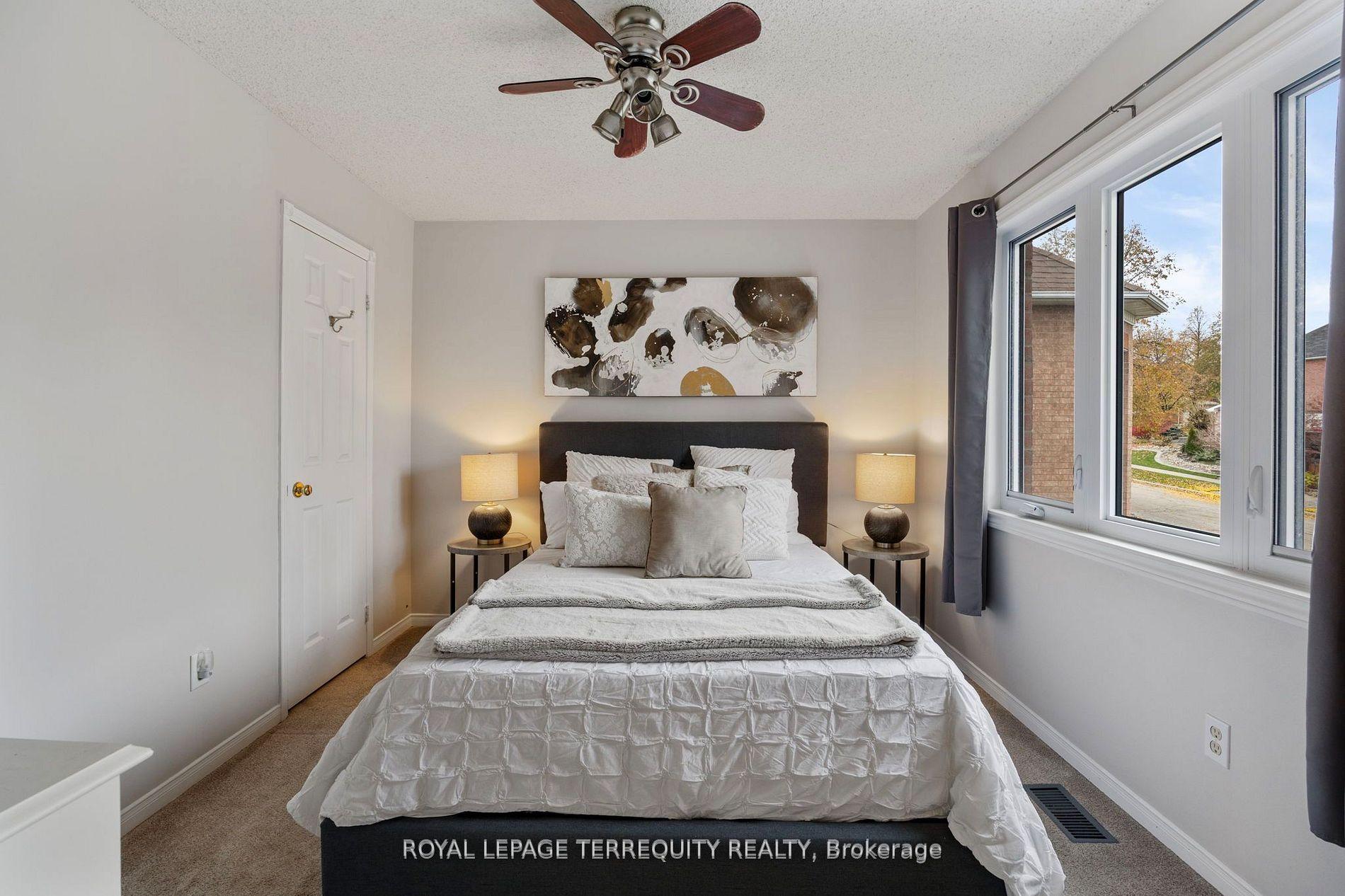Photo 38 of 1080 Wildrose Crescent, Pickering, Liverpool — HOMEH