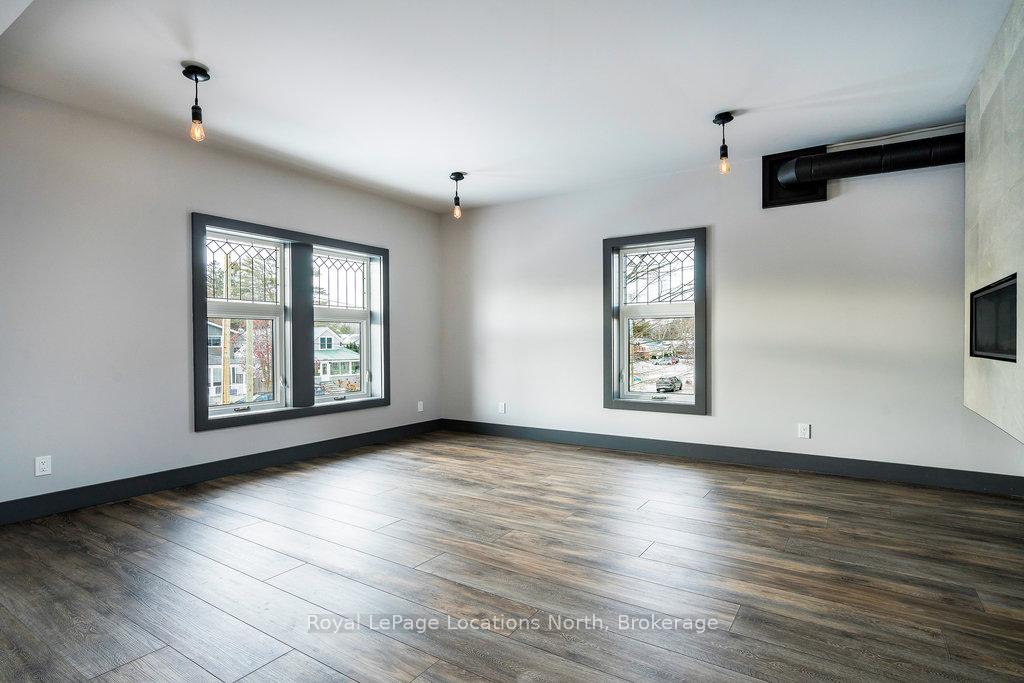 Photo 18 of Unit 2, 20 Alice Street E, Blue Mountains — HOMEH