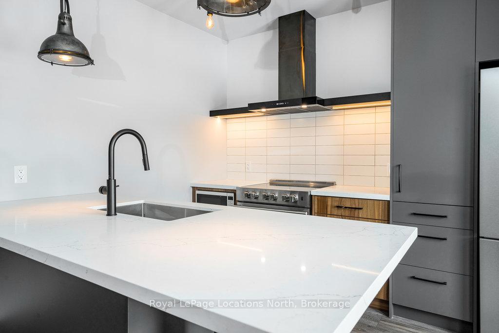 Photo 19 of Unit 2, 20 Alice Street E, Blue Mountains — HOMEH