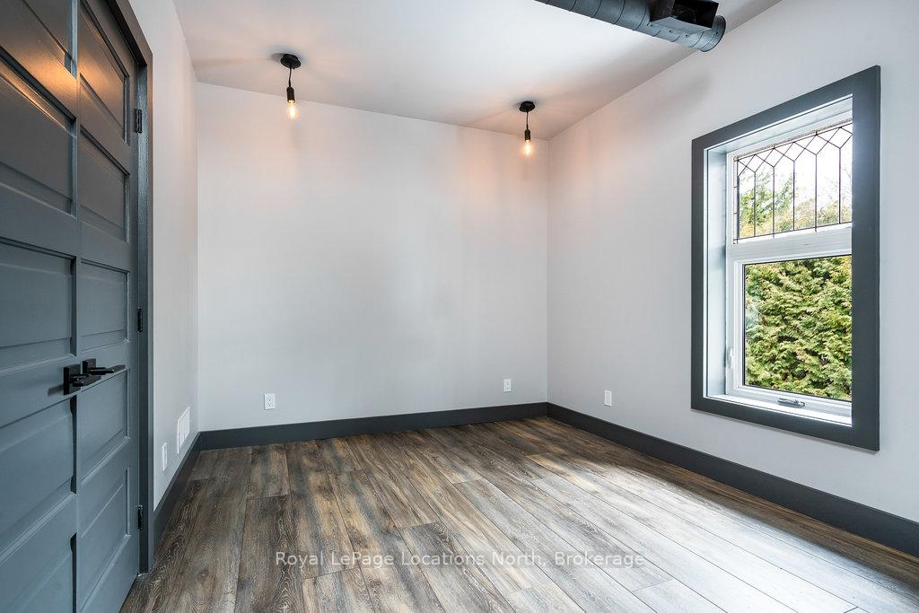 Photo 16 of Unit 2, 20 Alice Street E, Blue Mountains — HOMEH
