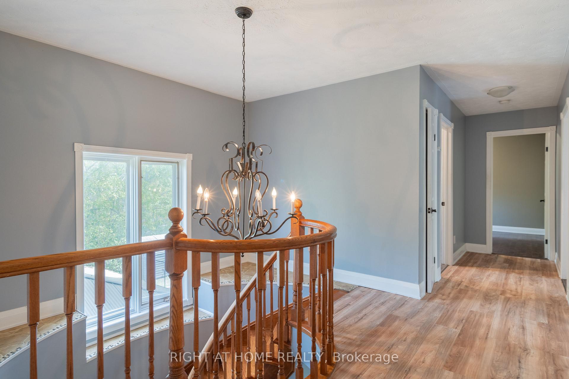 Photo 10 of 2205 Coronation Boulevard, Cambridge, Galt City Centre — HOMEH