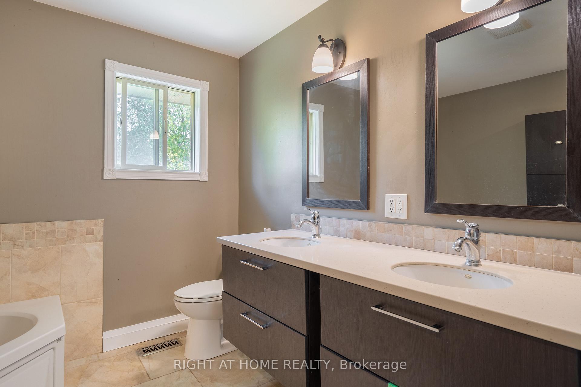 Photo 23 of 2205 Coronation Boulevard, Cambridge, Galt City Centre — HOMEH
