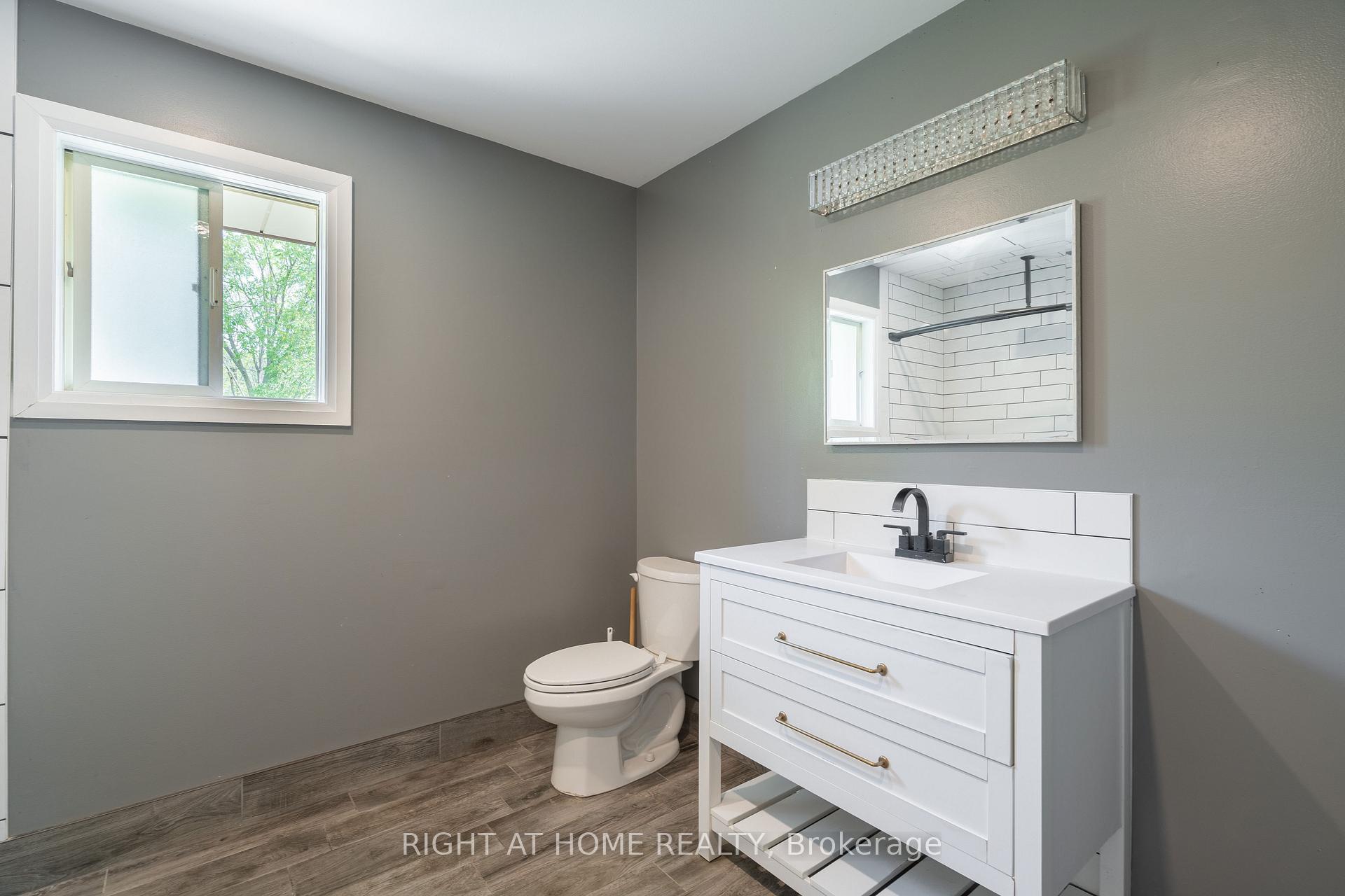 Photo 3 of 2205 Coronation Boulevard, Cambridge, Galt City Centre — HOMEH