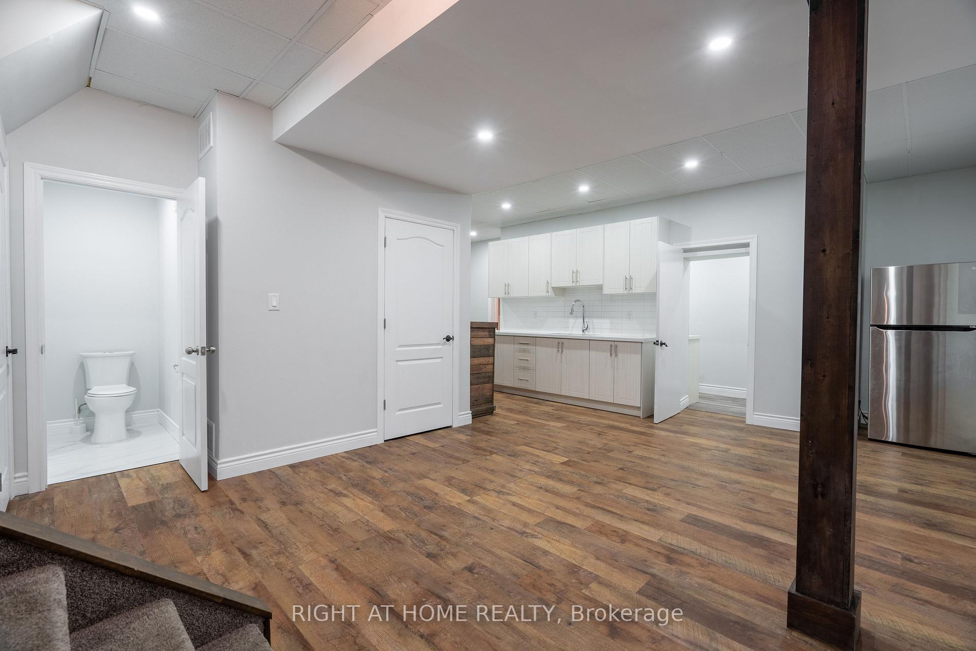 Photo 19 of 2205 Coronation Boulevard, Cambridge, Galt City Centre — HOMEH