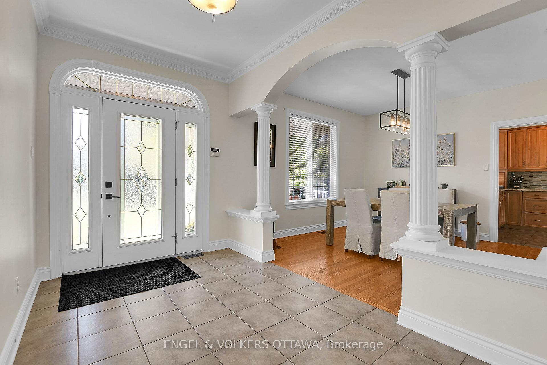 Photo 4 of 1491 Stableview Way, Ottawa, Greely — HOMEH