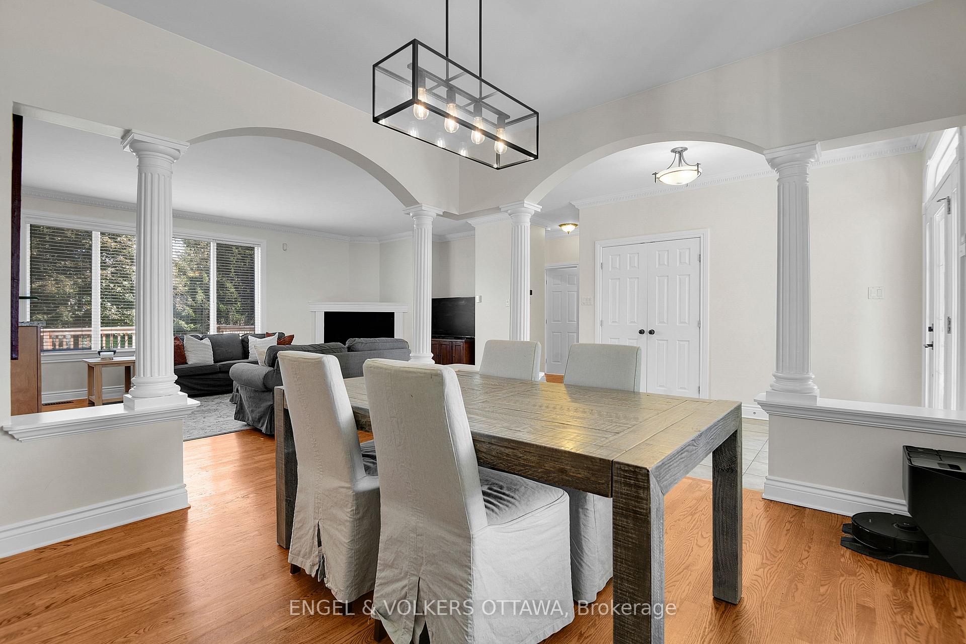 Photo 6 of 1491 Stableview Way, Ottawa, Greely — HOMEH