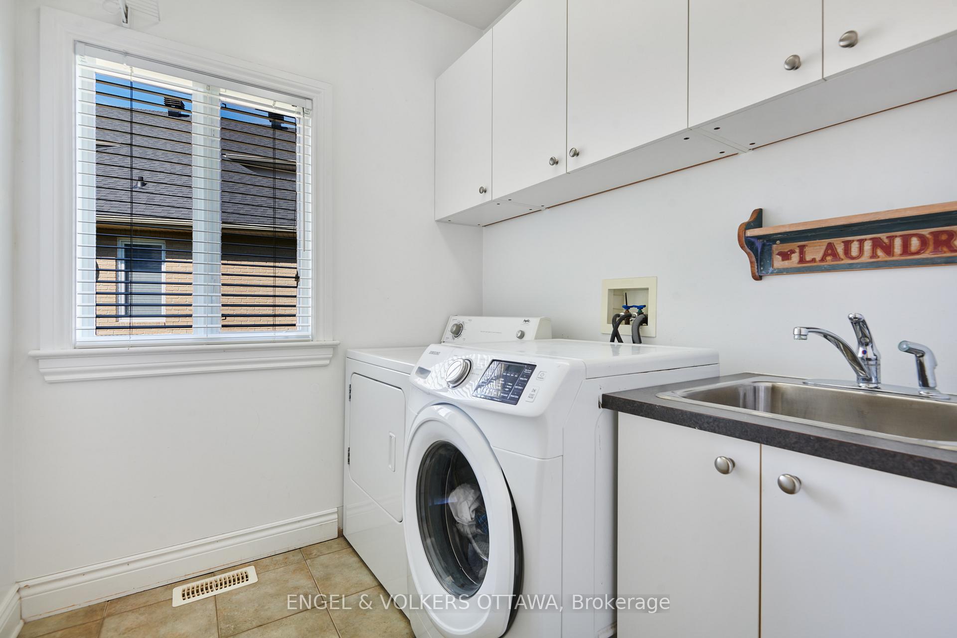 Photo 20 of 1491 Stableview Way, Ottawa, Greely — HOMEH
