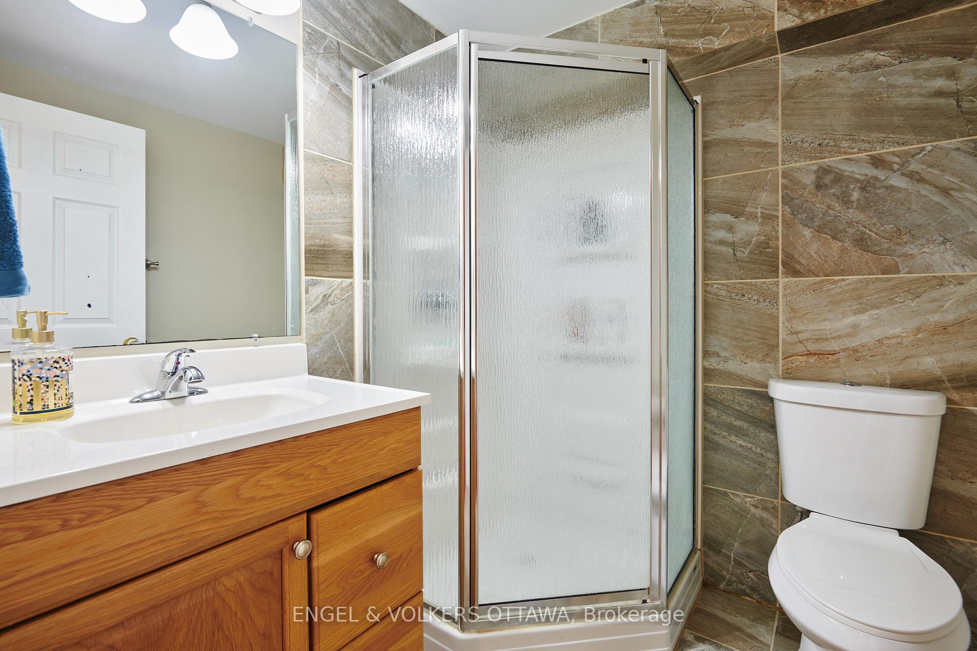 Photo 27 of 1491 Stableview Way, Ottawa, Greely — HOMEH