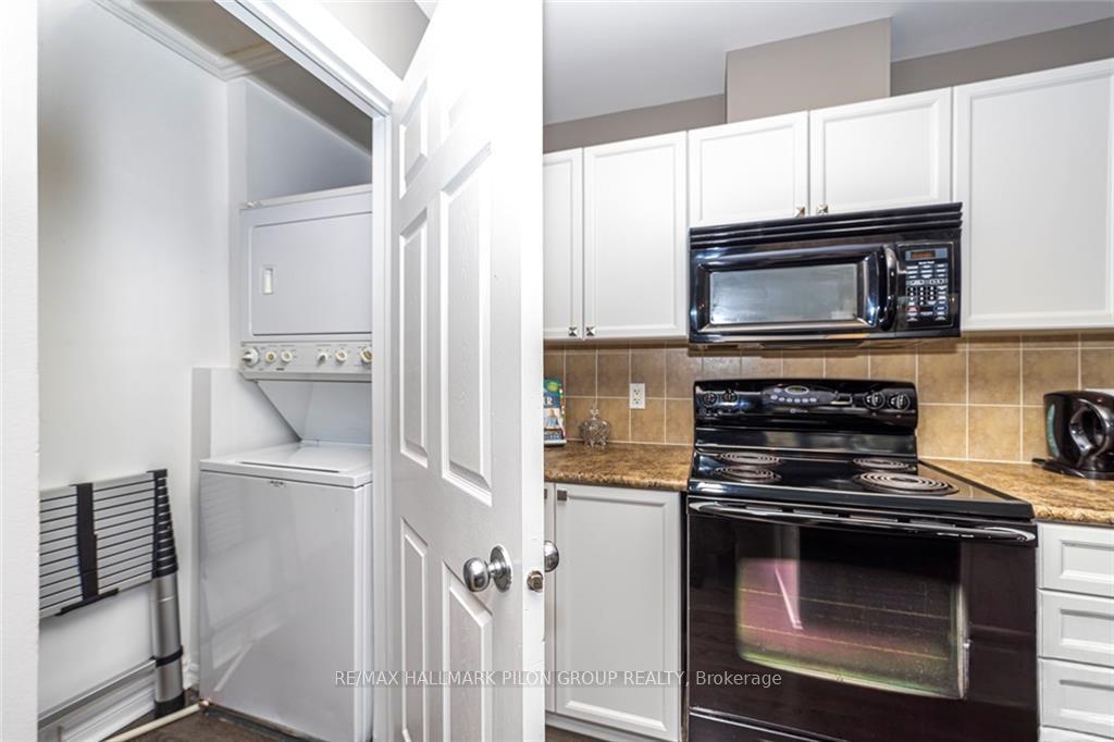 Photo 4 of Unit F, 157 Crestway Drive, Ottawa, Barrhaven East — HOMEH