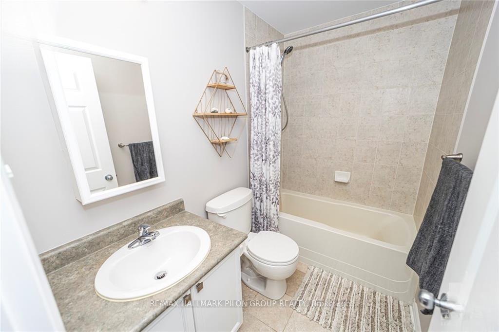 Photo 7 of Unit F, 157 Crestway Drive, Ottawa, Barrhaven East — HOMEH
