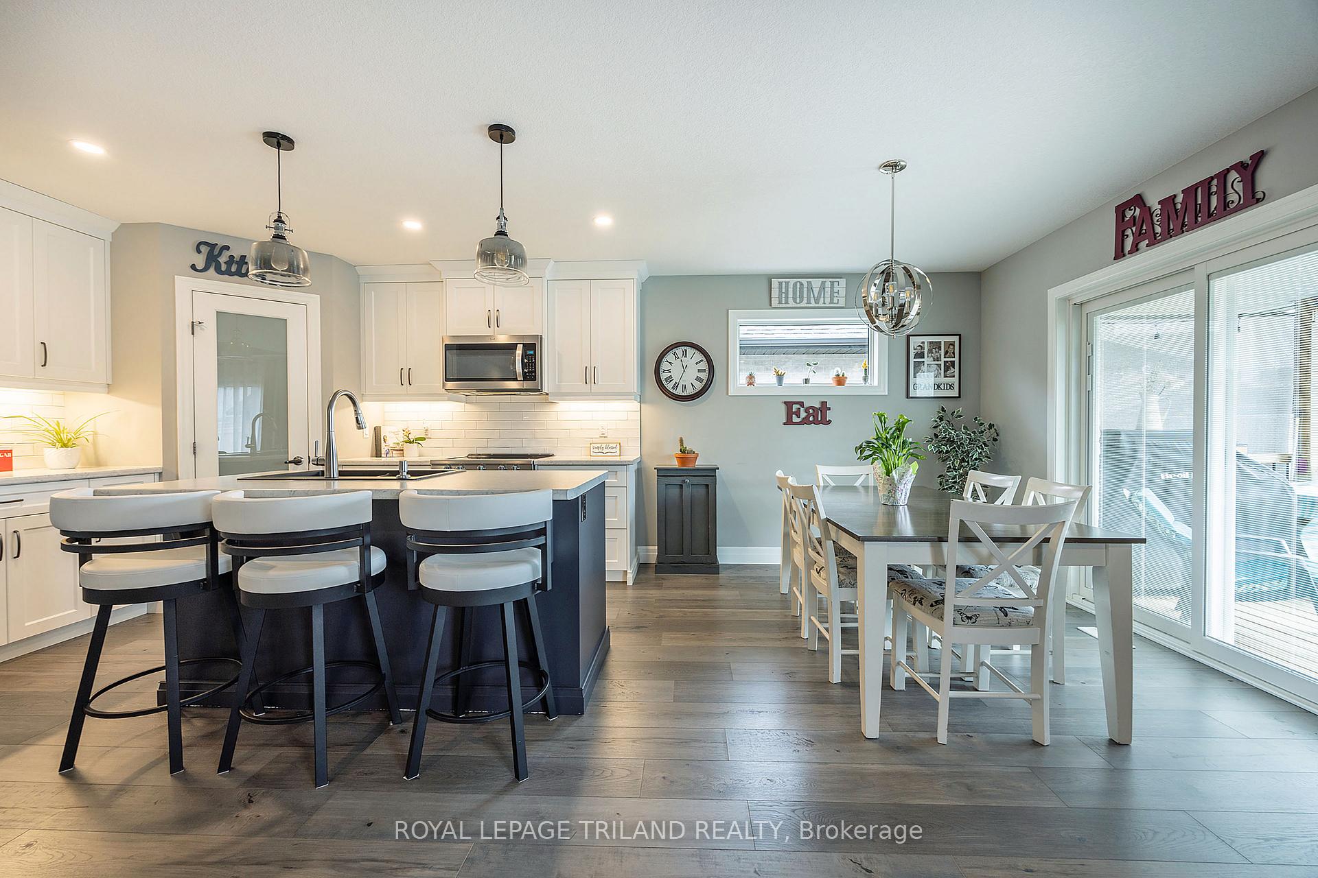 Photo 12 of 73 Renaissance Drive, St. Thomas — HOMEH