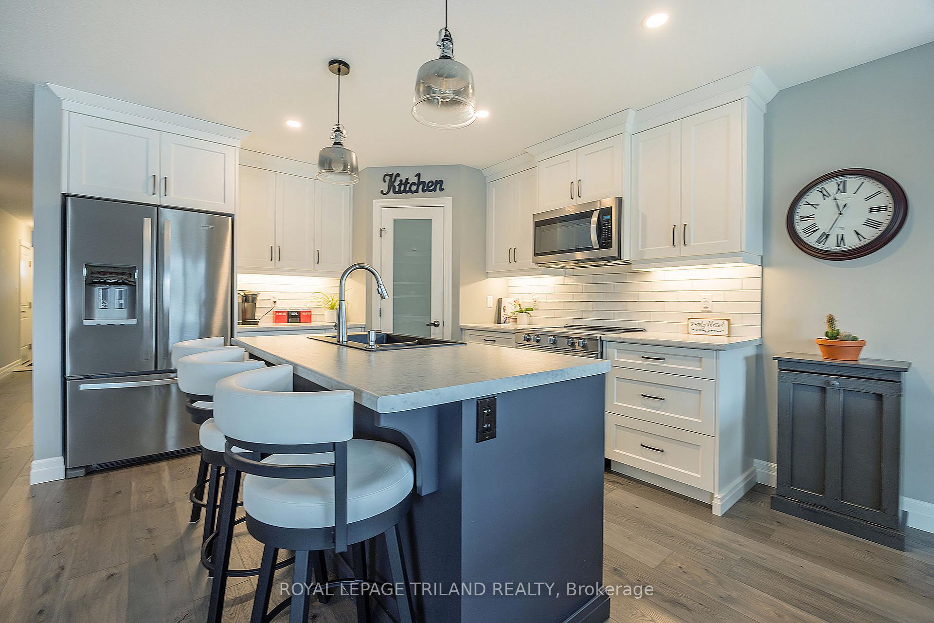 Photo 20 of 73 Renaissance Drive, St. Thomas — HOMEH