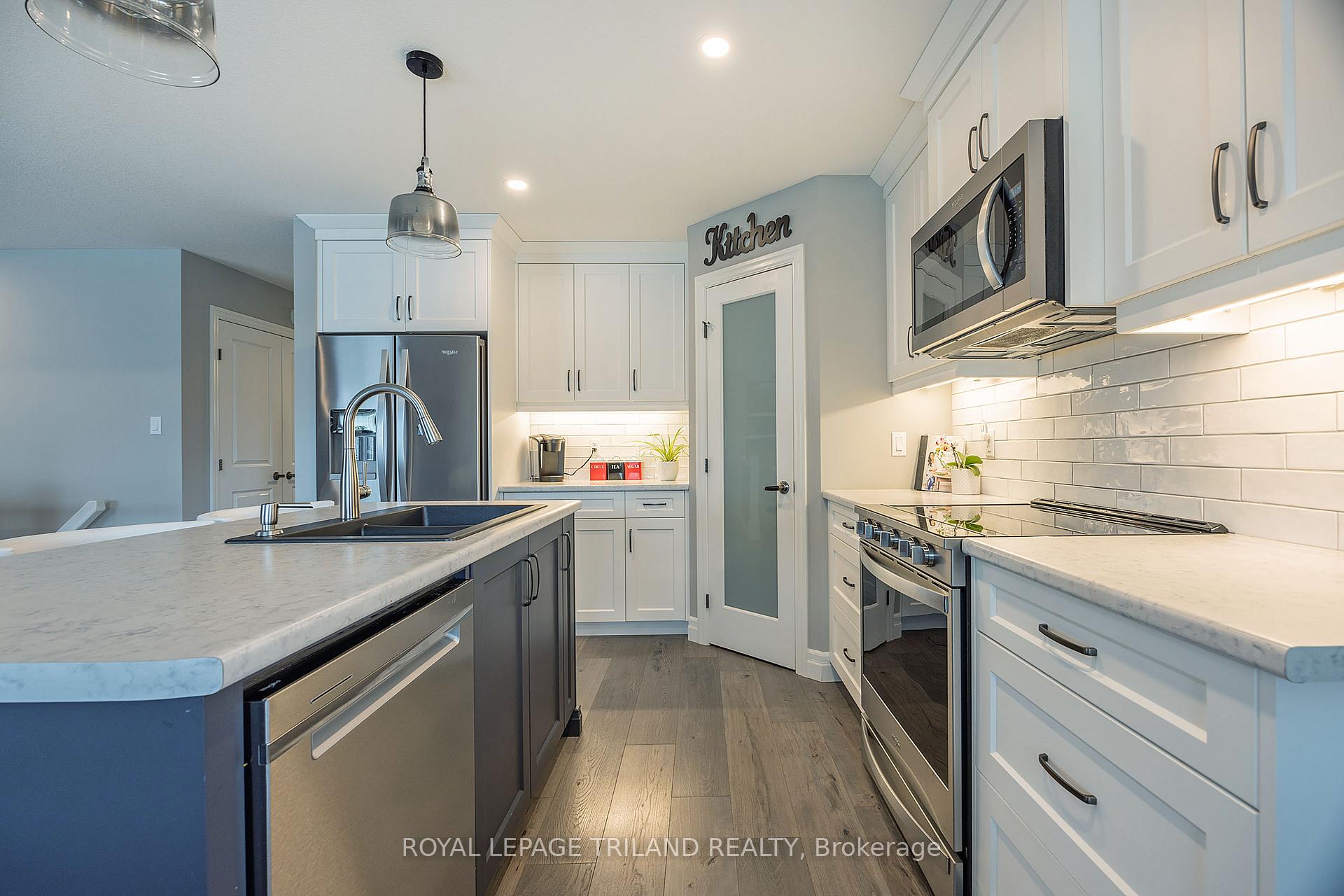 Photo 14 of 73 Renaissance Drive, St. Thomas — HOMEH
