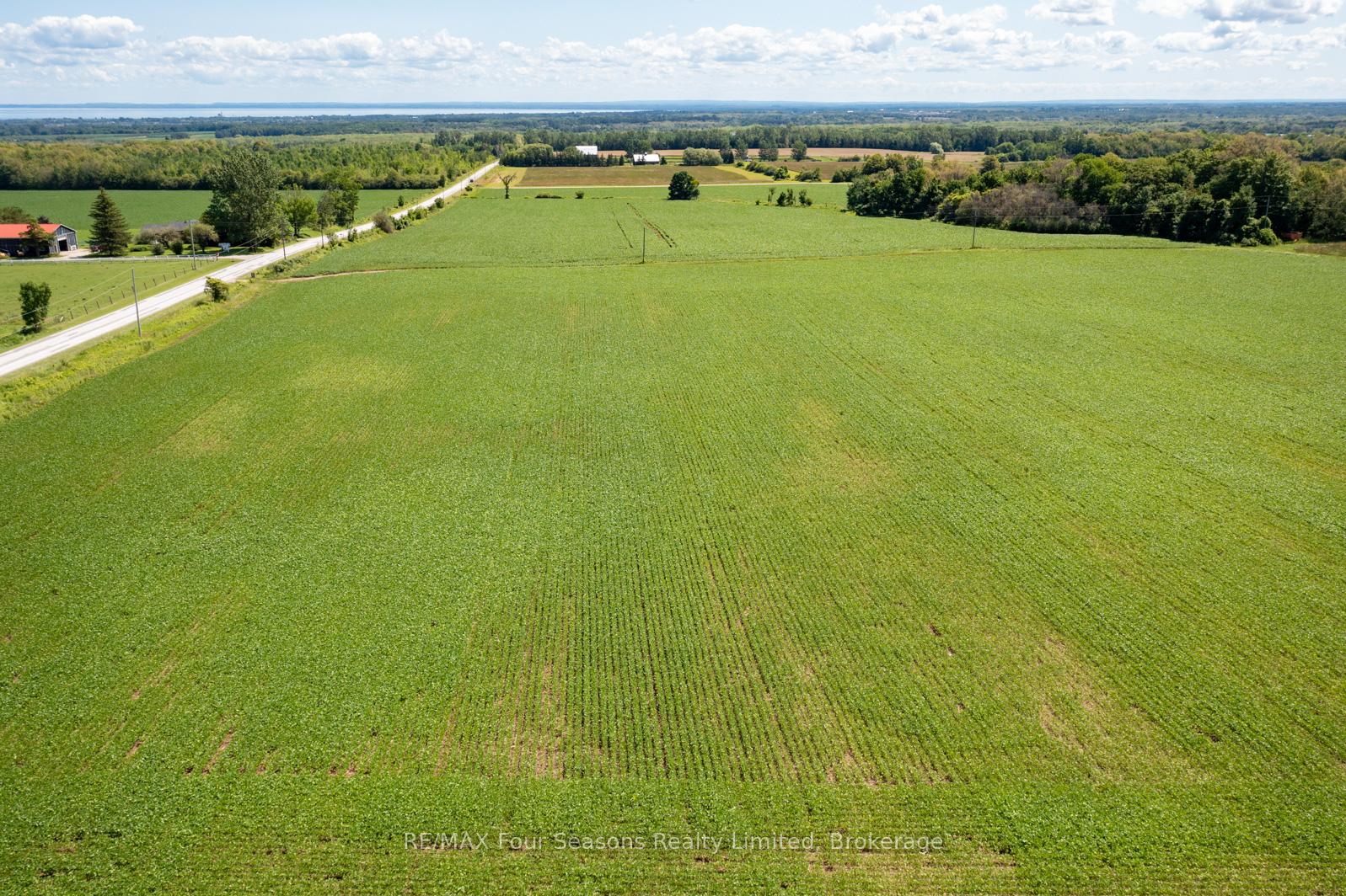 Photo 12 of 8483 36/37 Nottawasaga Side Road, Clearview, Rural Clearview — HOMEH