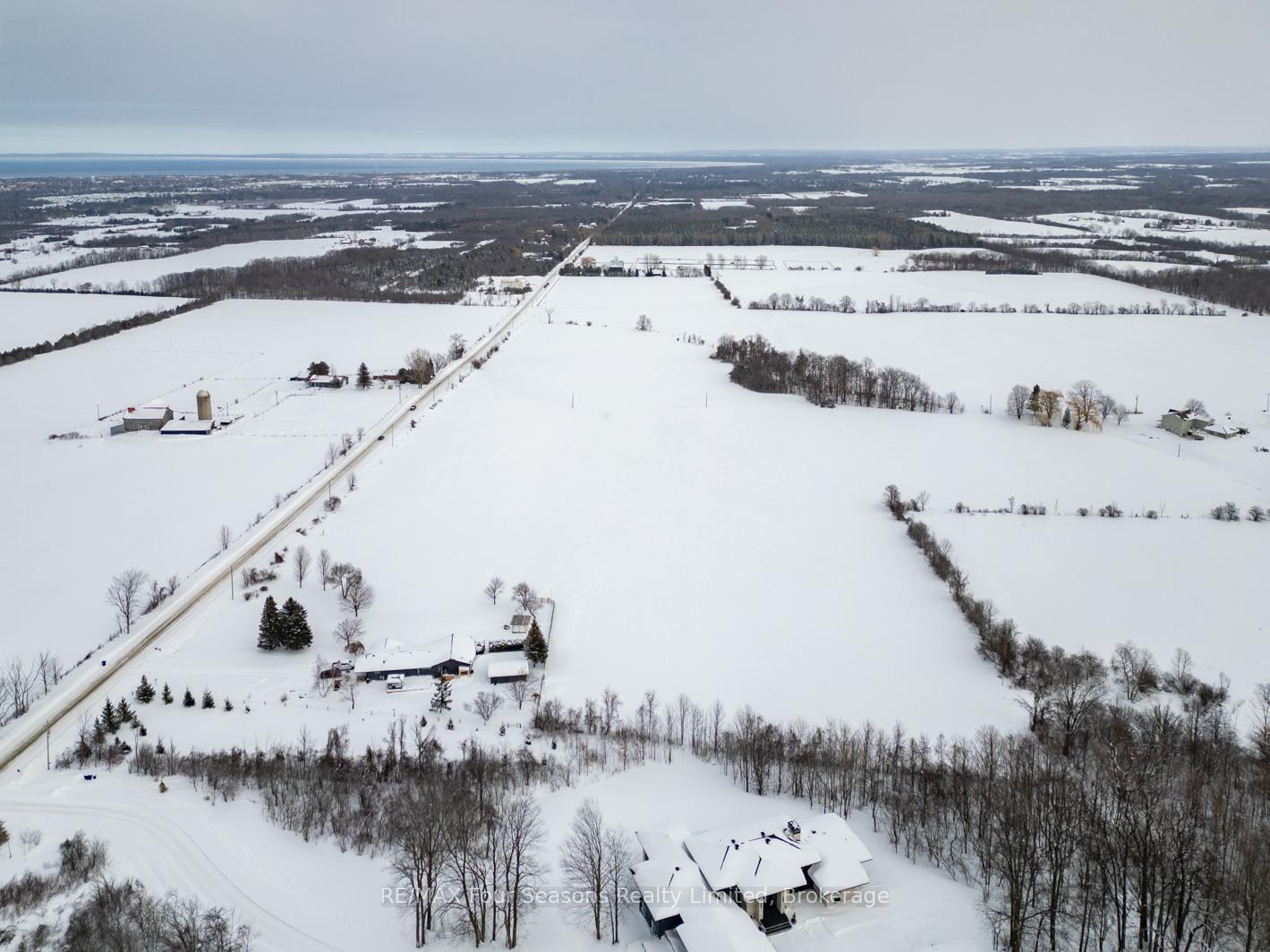 Photo 13 of 8483 36/37 Nottawasaga Side Road, Clearview, Rural Clearview — HOMEH