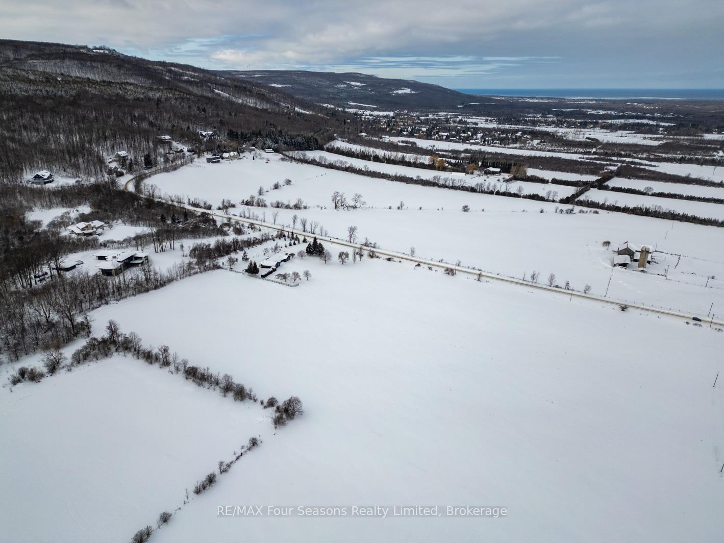 Photo 19 of 8483 36/37 Nottawasaga Side Road, Clearview, Rural Clearview — HOMEH