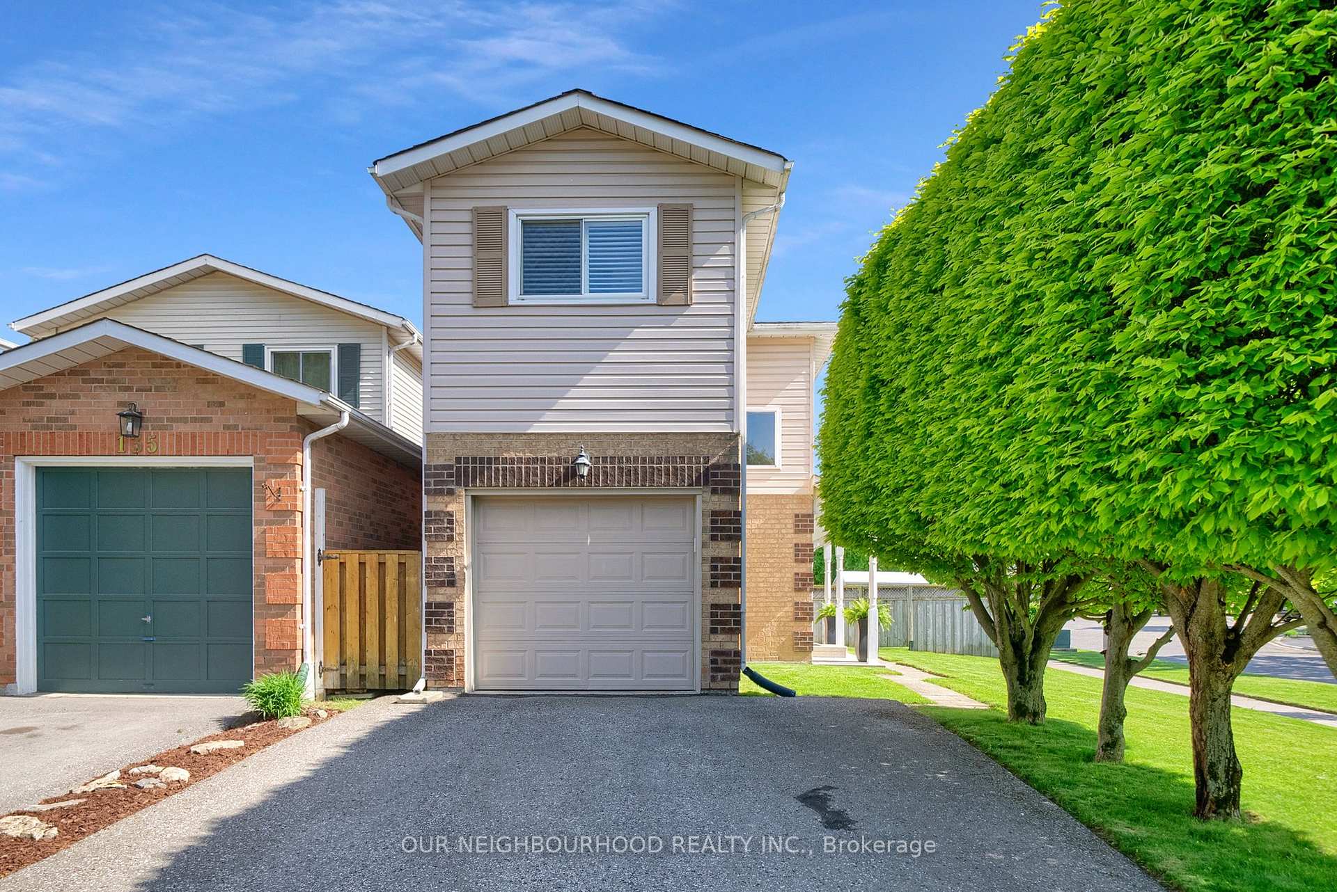 Photo 5 of 1 Sylvia Court, Clarington, Newcastle — HOMEH