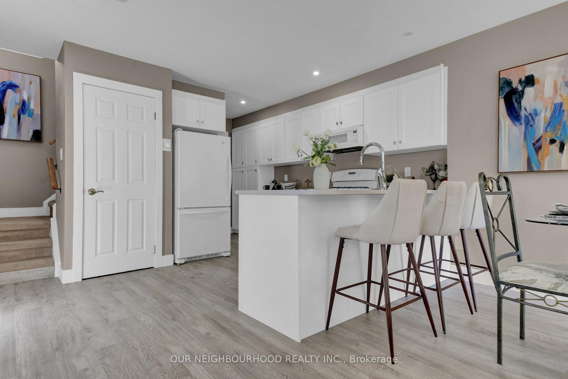 Photo 11 of 1 Sylvia Court, Clarington, Newcastle — HOMEH