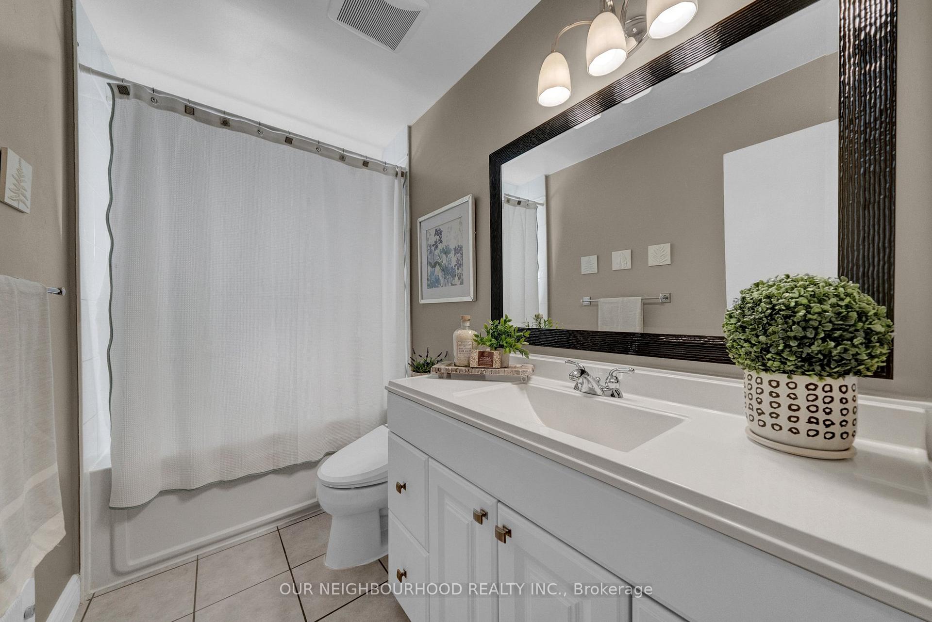 Photo 23 of 1 Sylvia Court, Clarington, Newcastle — HOMEH