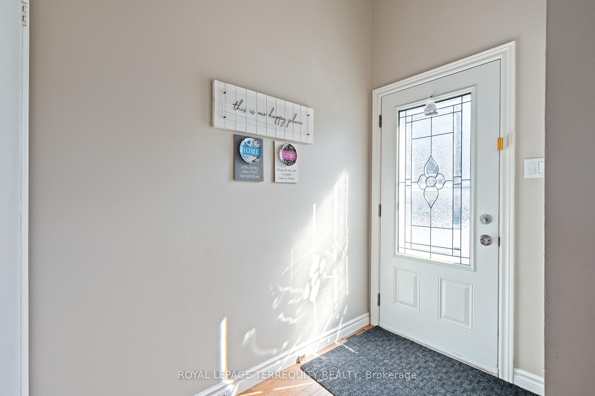 Photo 3 of Unit 53, 185 Denistoun Street, Welland, Broadway — HOMEH