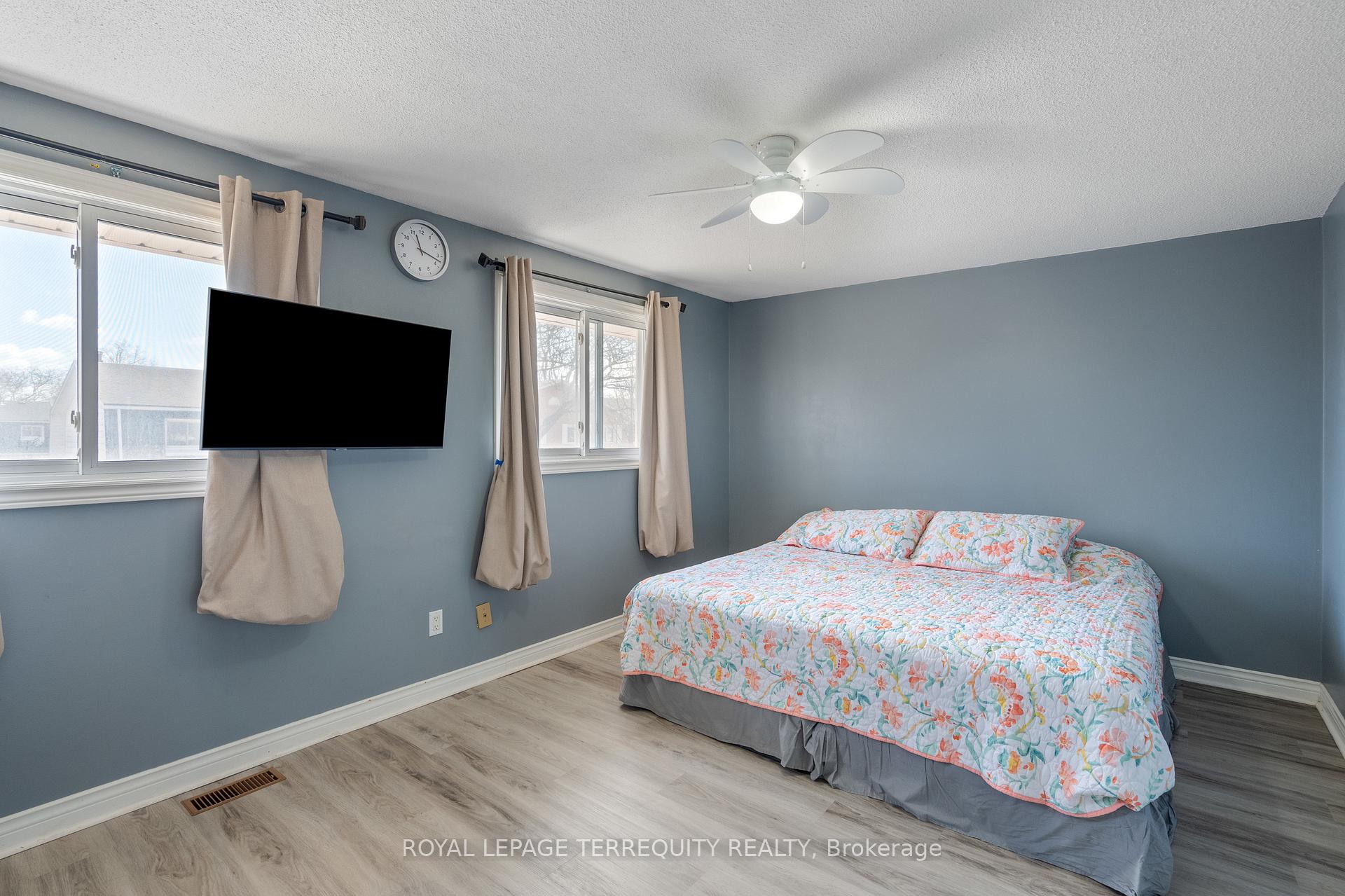 Photo 17 of Unit 53, 185 Denistoun Street, Welland, Broadway — HOMEH