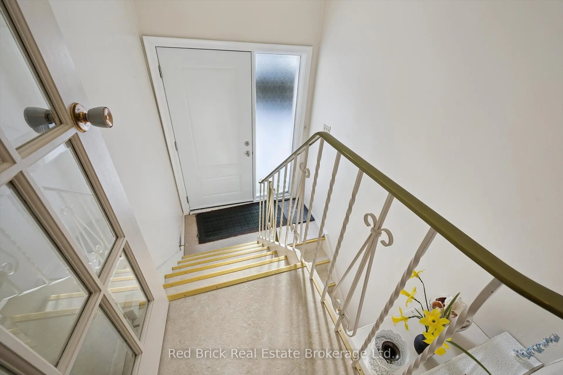 Photo 27 of 32 Algoma Drive S, Guelph, General Hospital — HOMEH