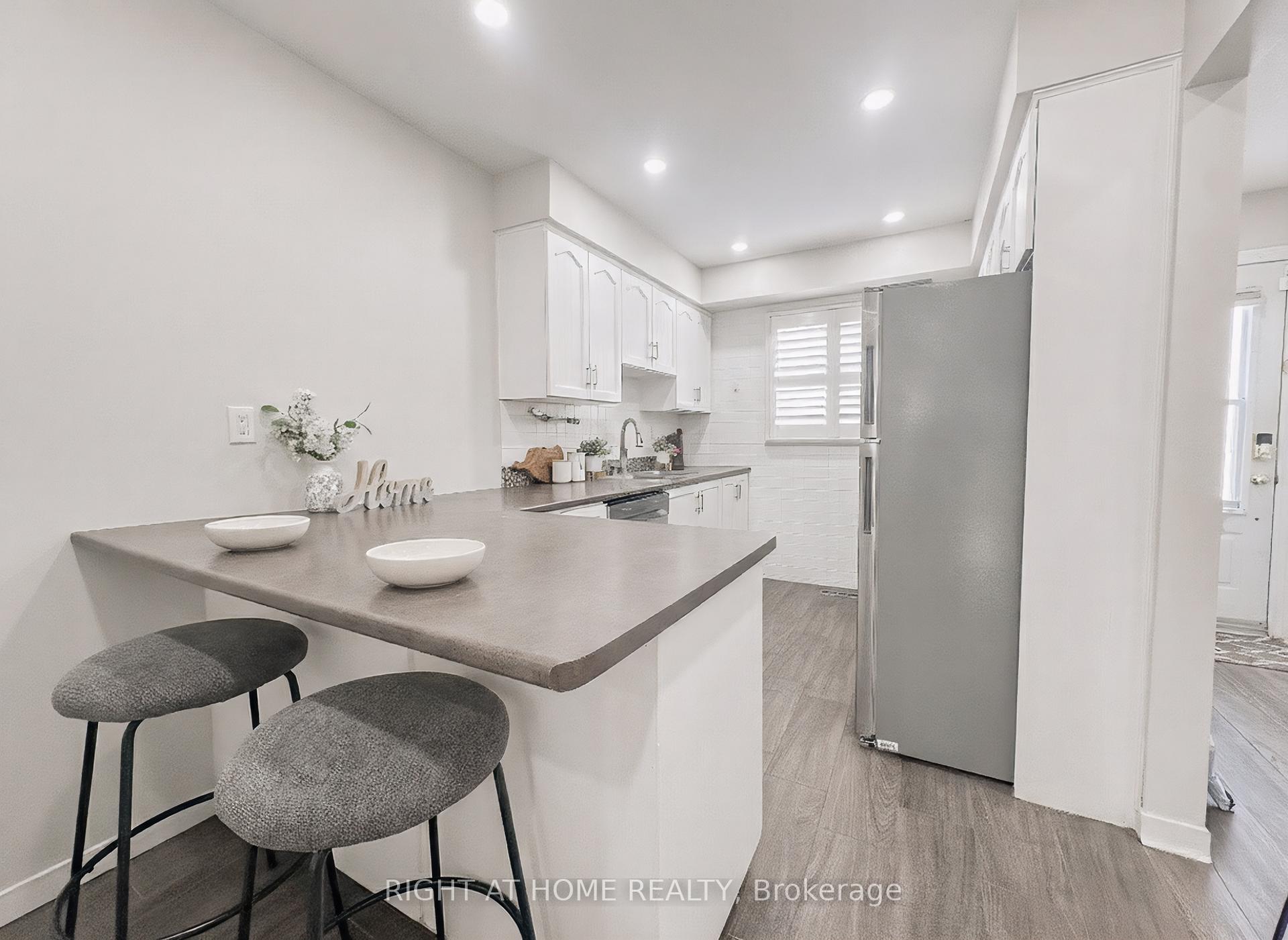 Photo 3 of Unit 24, 561 Childs Drive, Milton, Timberlea — HOMEH