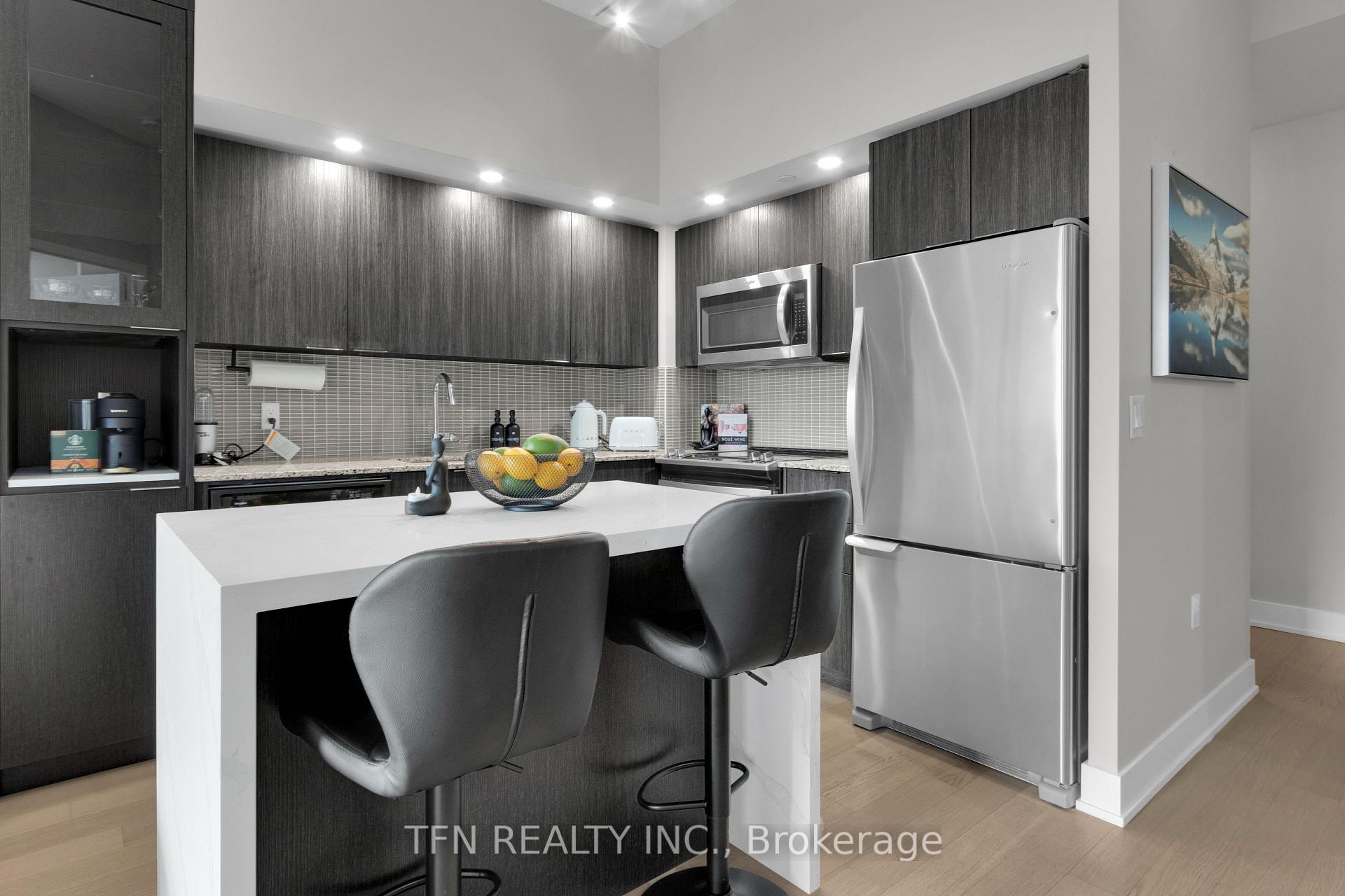 Photo 5 of Unit 1417, 30 Shore Breeze Drive, Etobicoke, Mimico — HOMEH