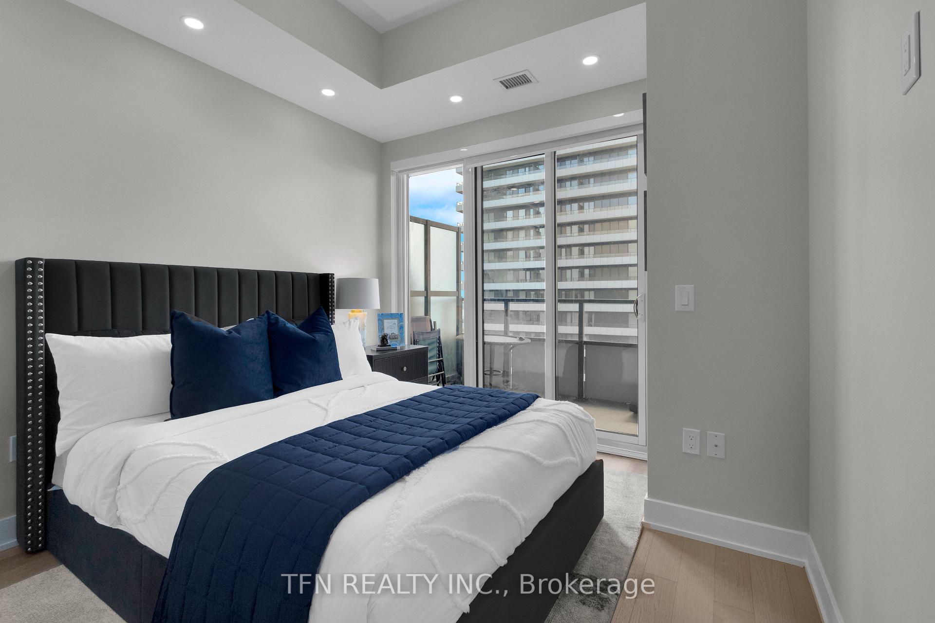 Photo 9 of Unit 1417, 30 Shore Breeze Drive, Etobicoke, Mimico — HOMEH