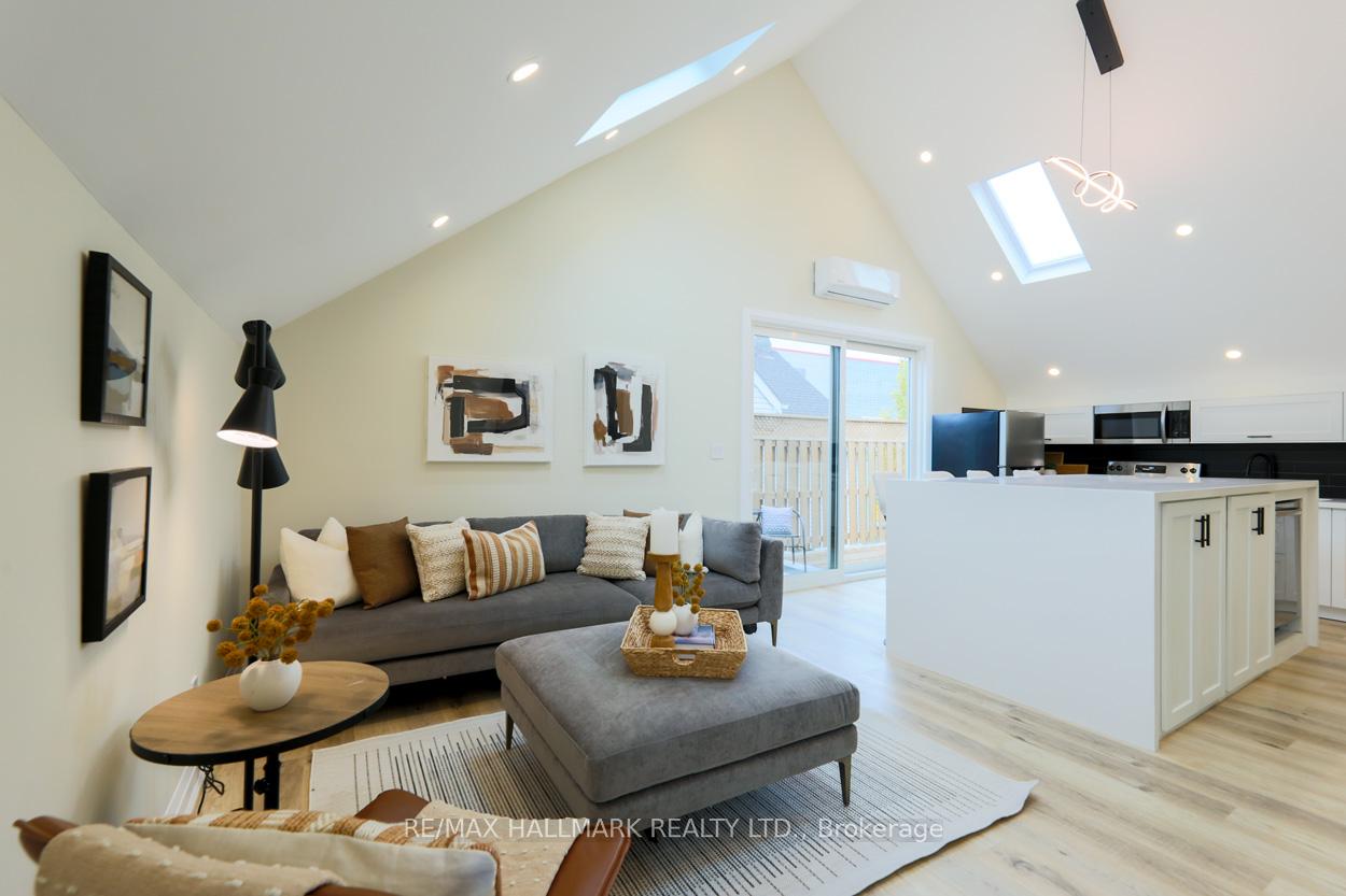 Photo 3 of Unit 2nd Floor, 6 Luttrell Avenue, Toronto, East End-Danforth — HOMEH
