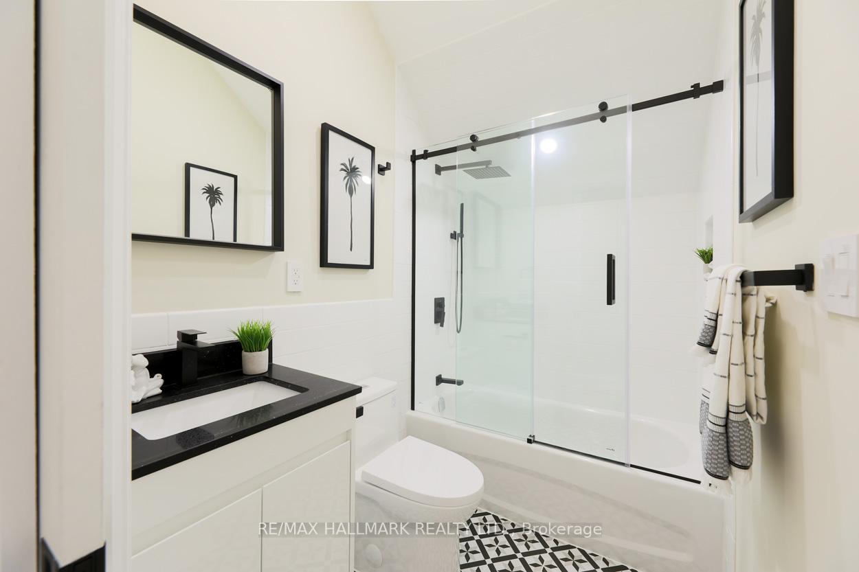 Photo 7 of Unit 2nd Floor, 6 Luttrell Avenue, Toronto, East End-Danforth — HOMEH