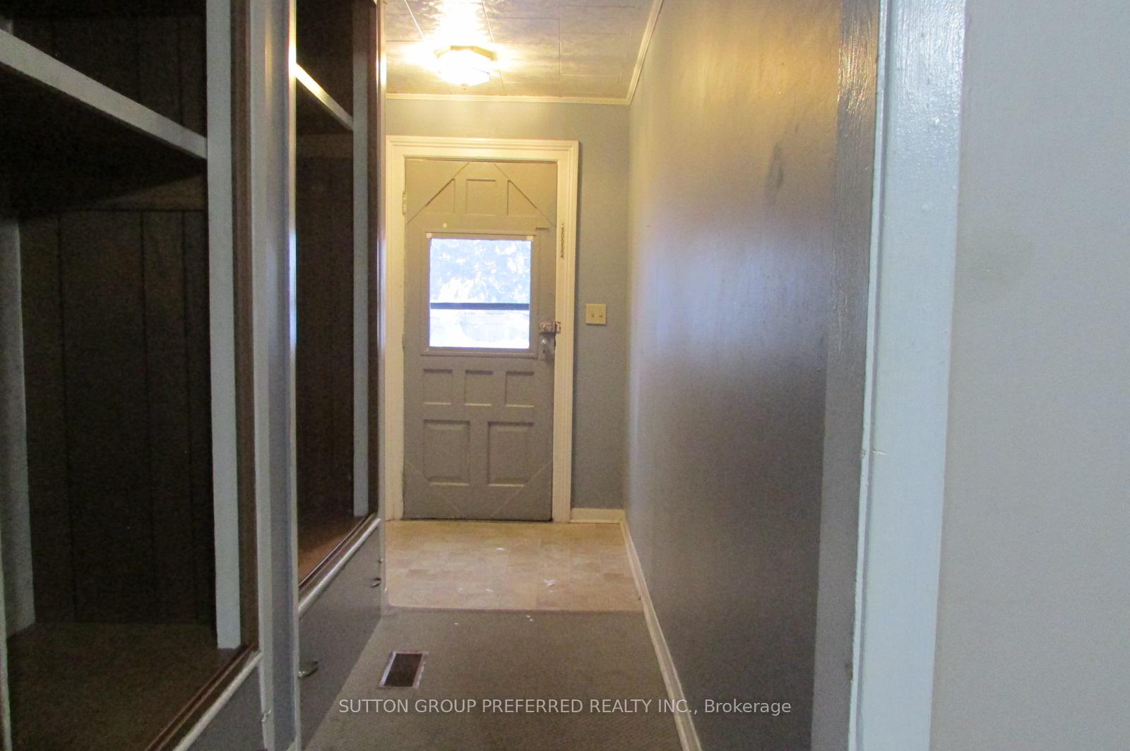 Photo 2 of 77-79 English Street W, Strathroy-Caradoc, SE — HOMEH